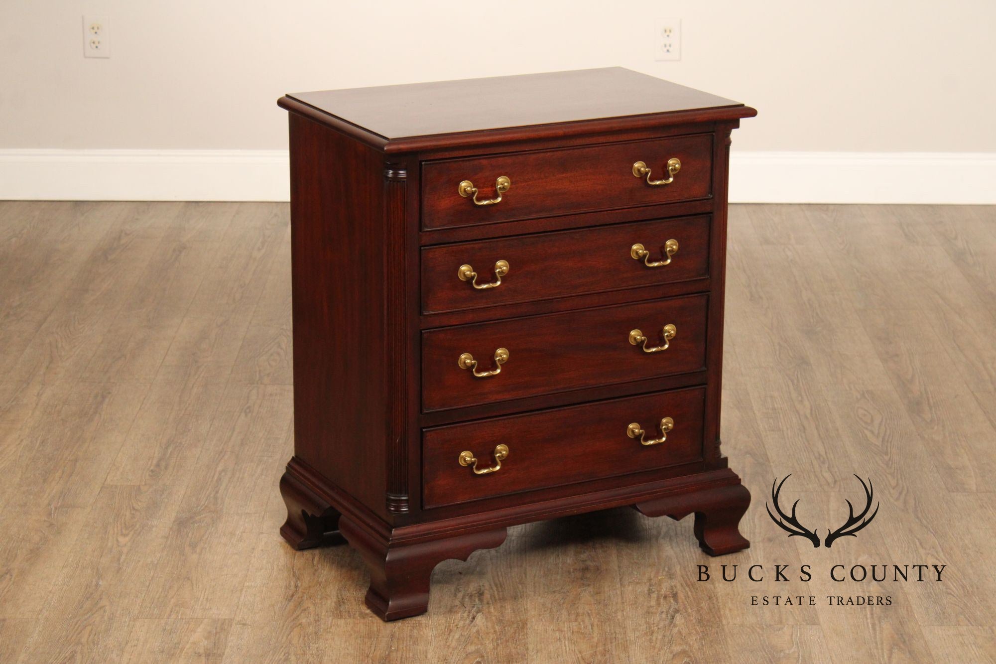 Henkel Harris Georgian Style Mahogany Nightstand