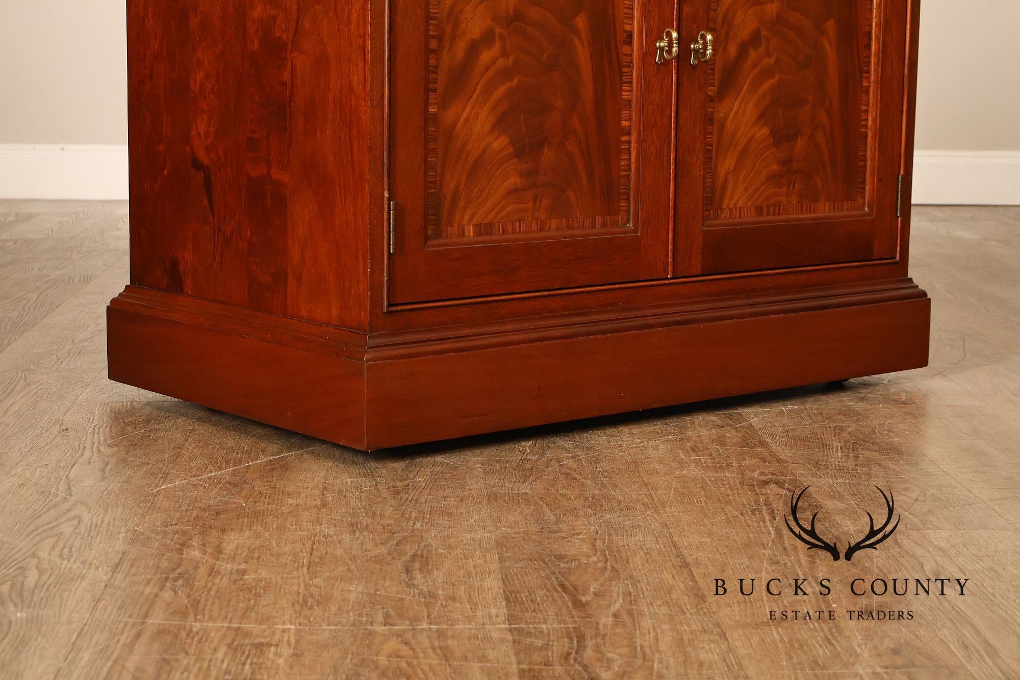 Stickley Traditional Mahogany Flip-Top Server Cabinet