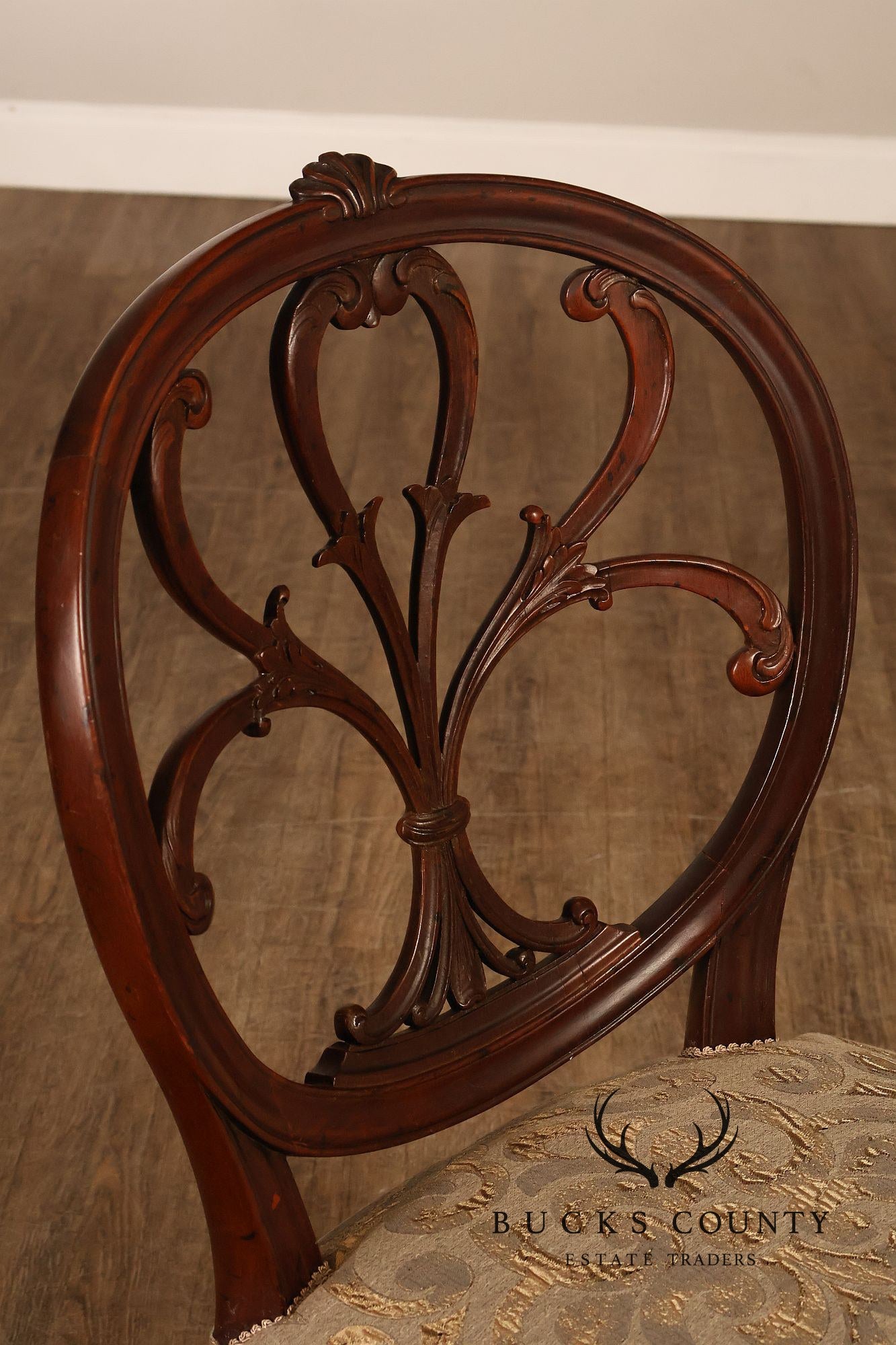 Hepplewhite Inspired Set Of Eight Mahogany Carved Oval Back Dining Chairs