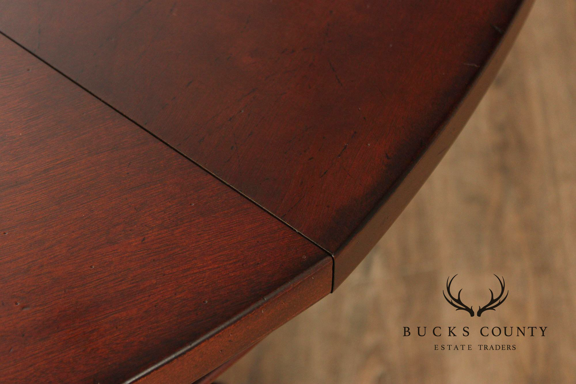 Oscar De La Renta For Century Furniture Mahogany Radial Extension Jupe Dining Table