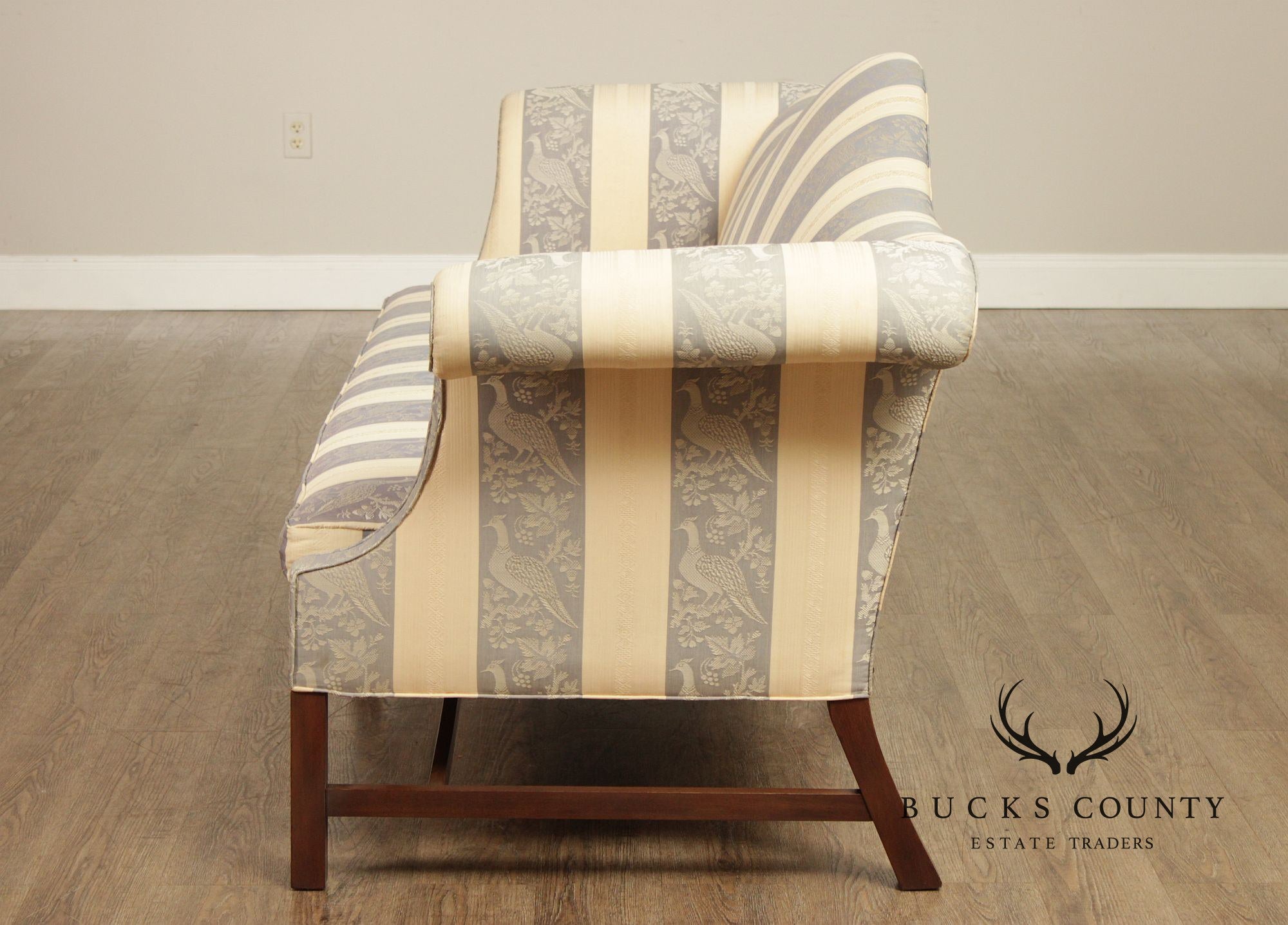 Kittinger Williamsburg Chippendale Style Mahogany Camelback Sofa