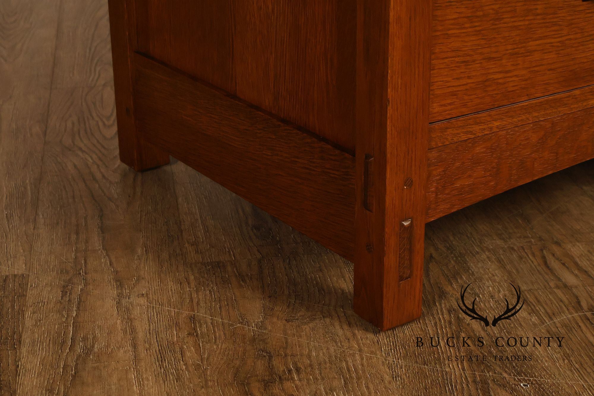 Stickley Mission Collection Oak Eight-Drawer Chest