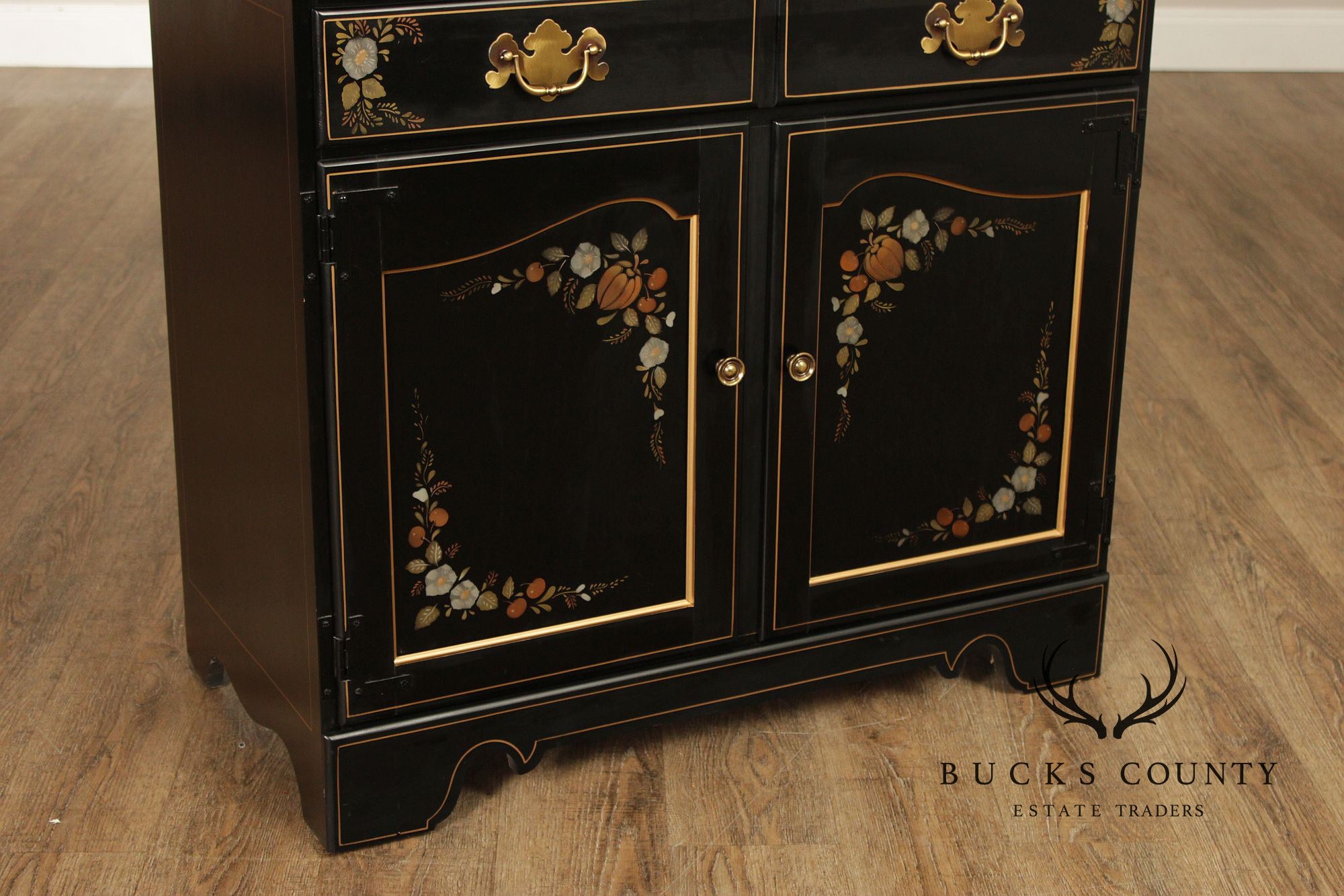 Ethan Allen Hitchcock Style Hand Painted Black Lacquer Dry Sink