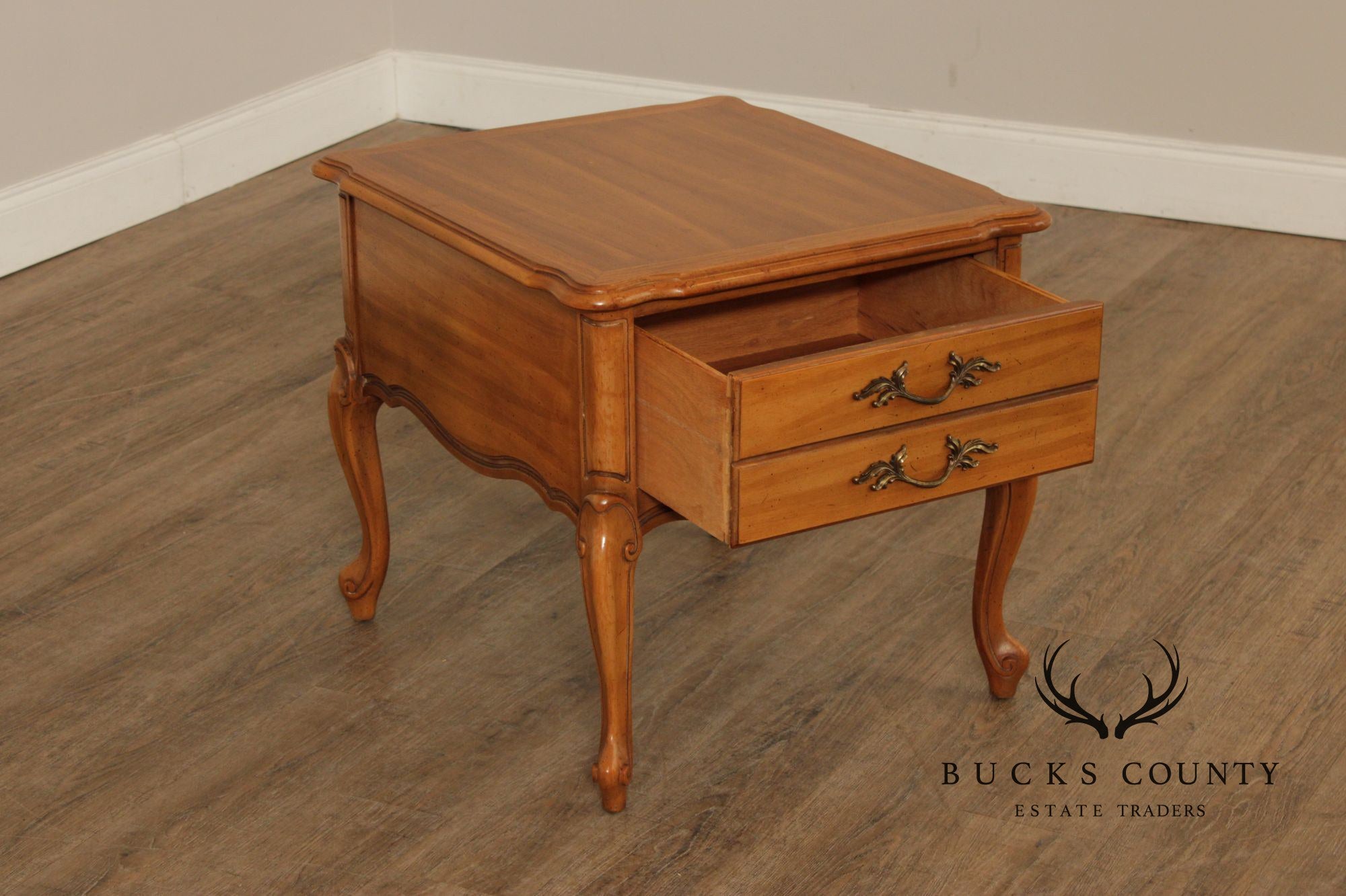 American Of Martinsville French Provincial Style Vintage Fruitwood End Table