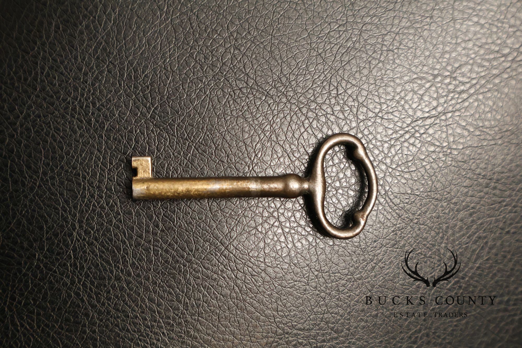 Henkel Harris Solid Mahogany Federal Style Corner Cabinet