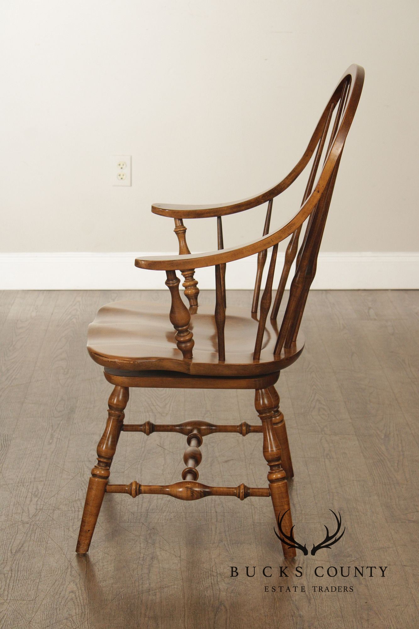 Ethan Allen Colonial Maple Windsor Style Swivel Armchair