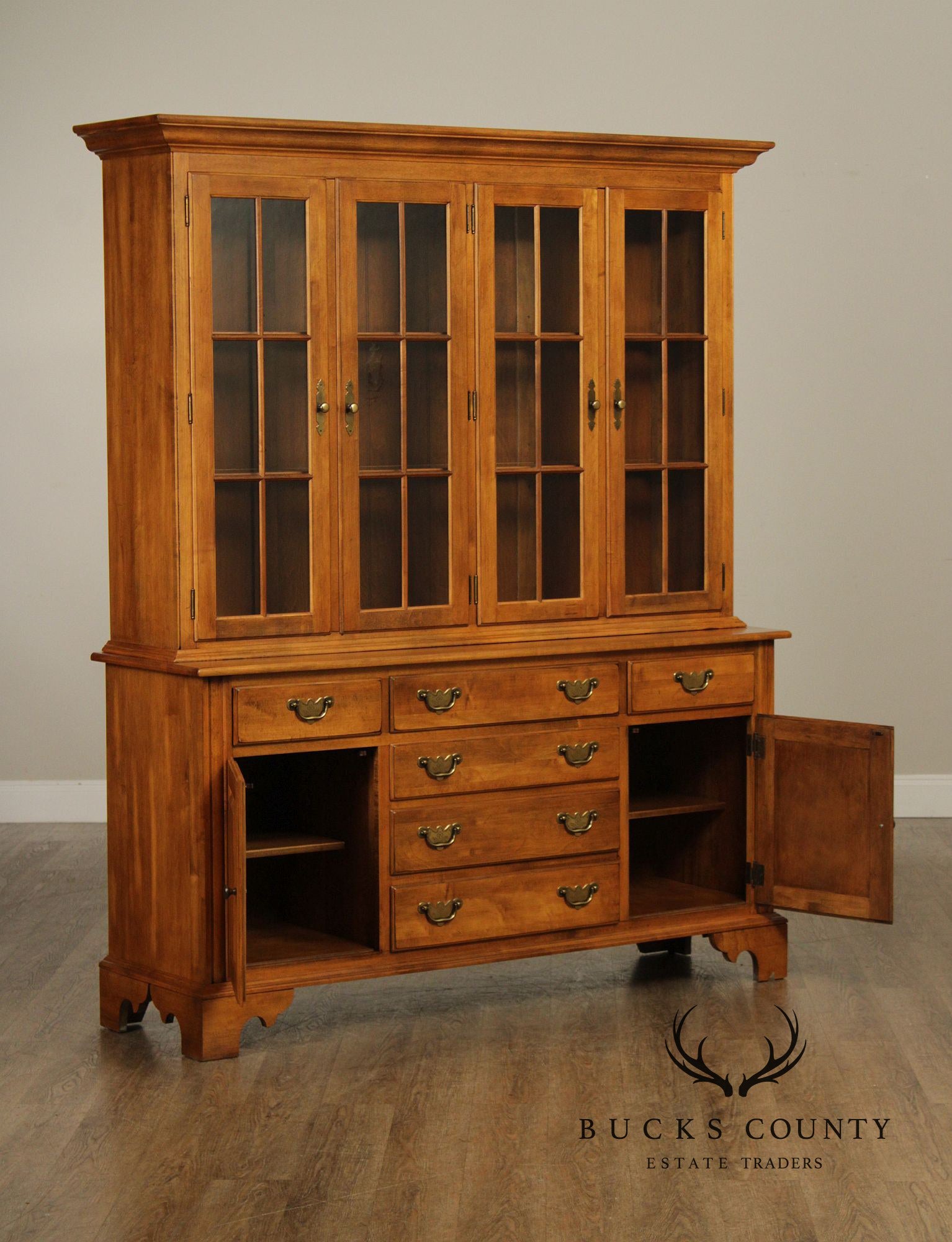 Ethan Allen 1776 Collection Maple Lighted China Cabinet