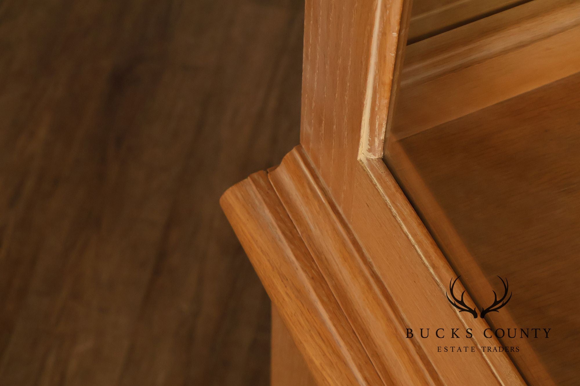 Hespeler Furniture Light Oak Illuminated China Cabinet