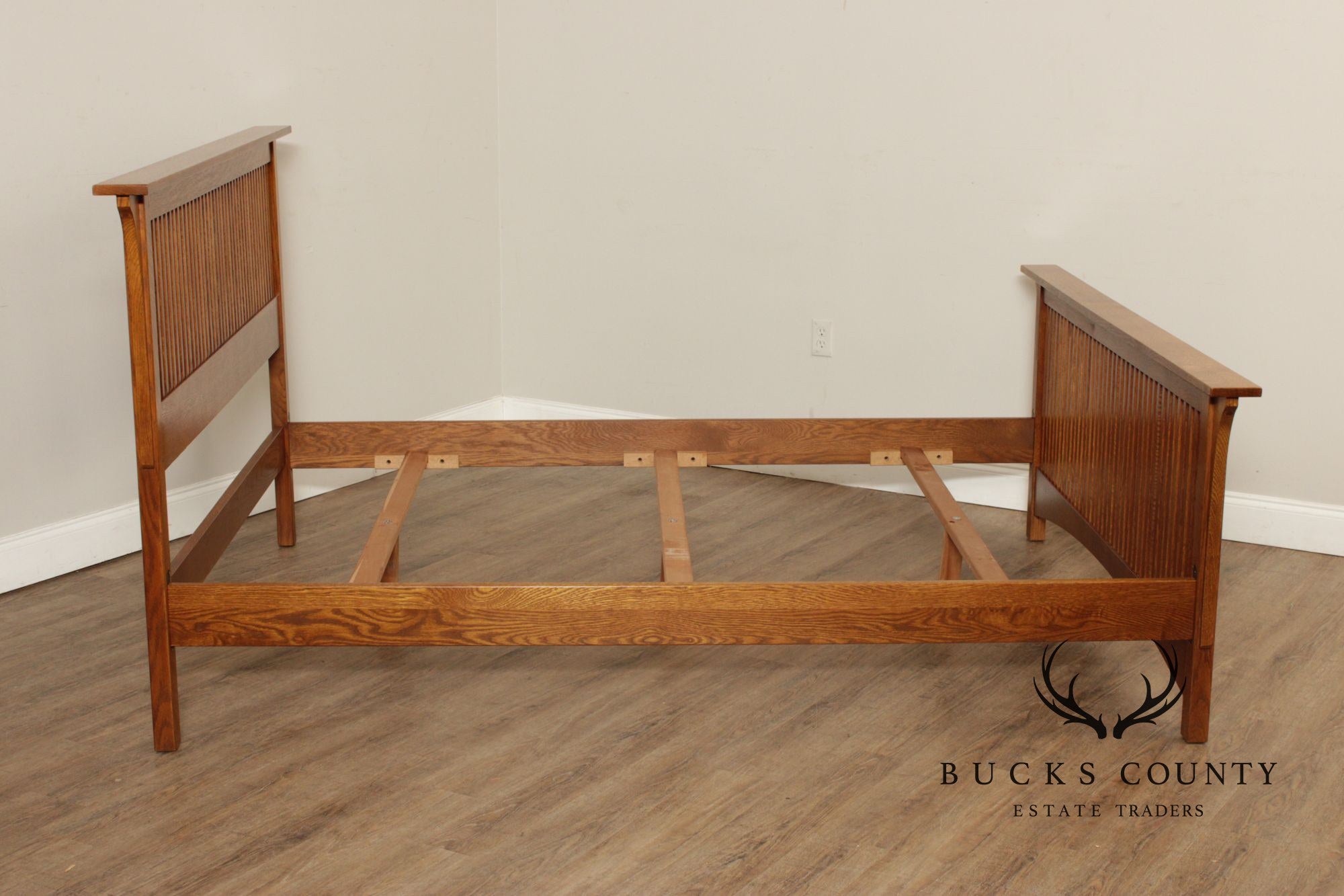 Stickley Mission Collection Oak Spindle Queen Bed