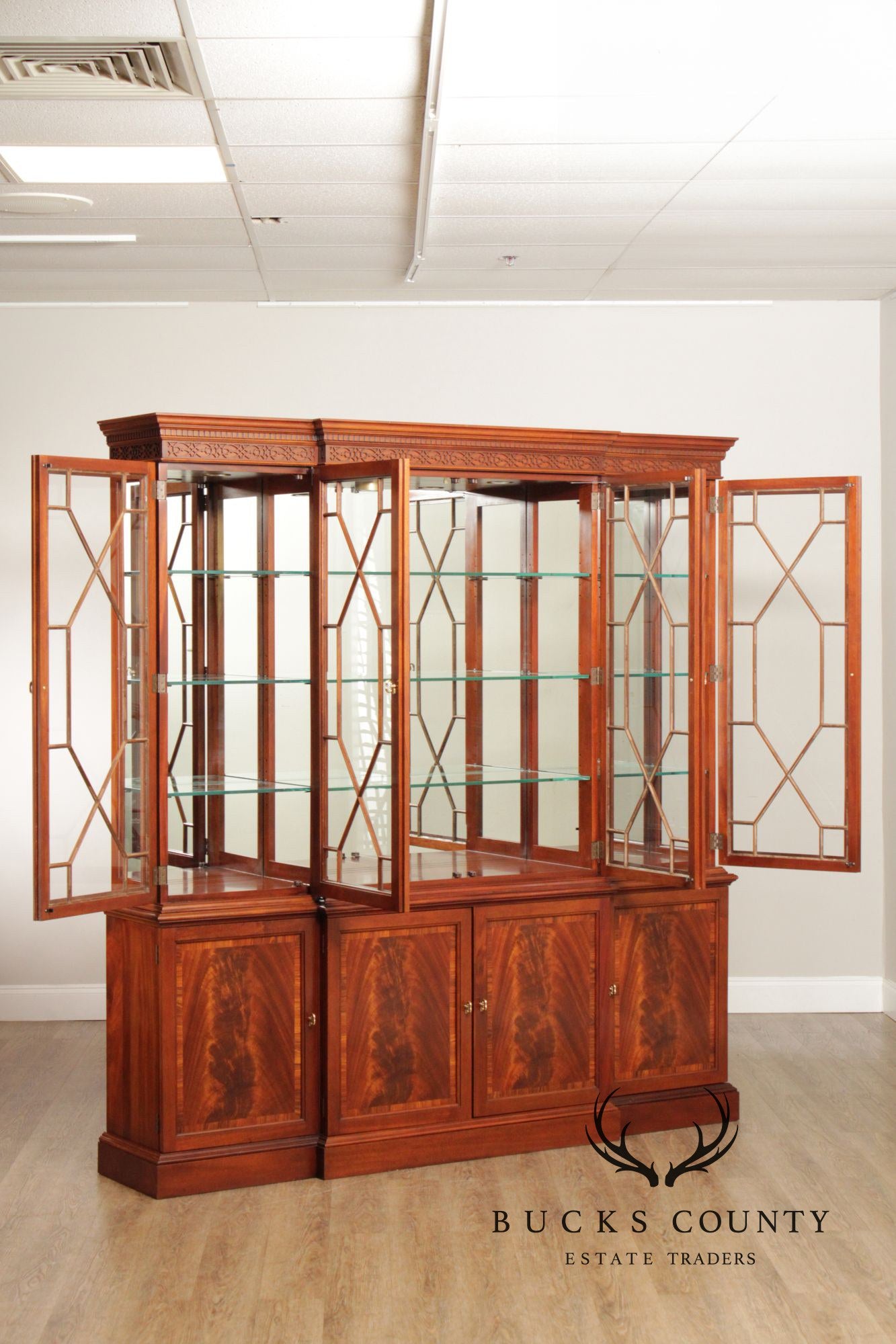 Stickley Georgian Style Mahogany Breakfront China Cabinet