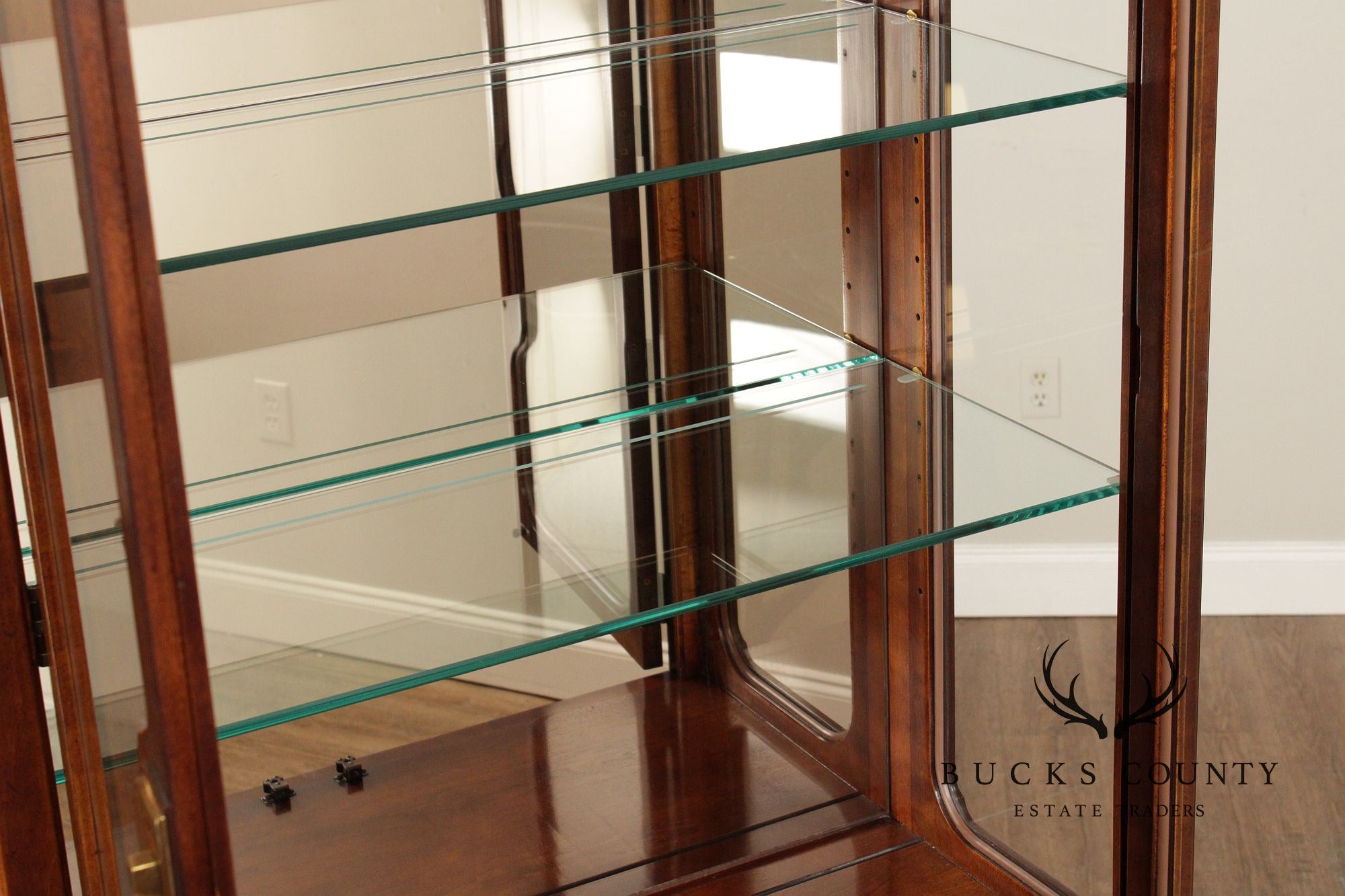 Henredon 'Folio 16' Asian Inspired Display Cabinet