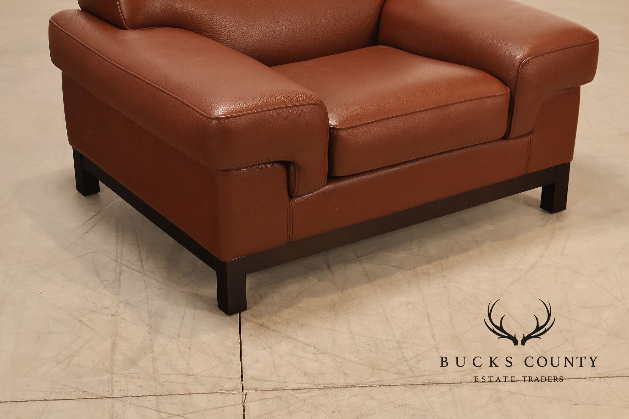 Formenti Pair of Italian Leather Lounge Chairs