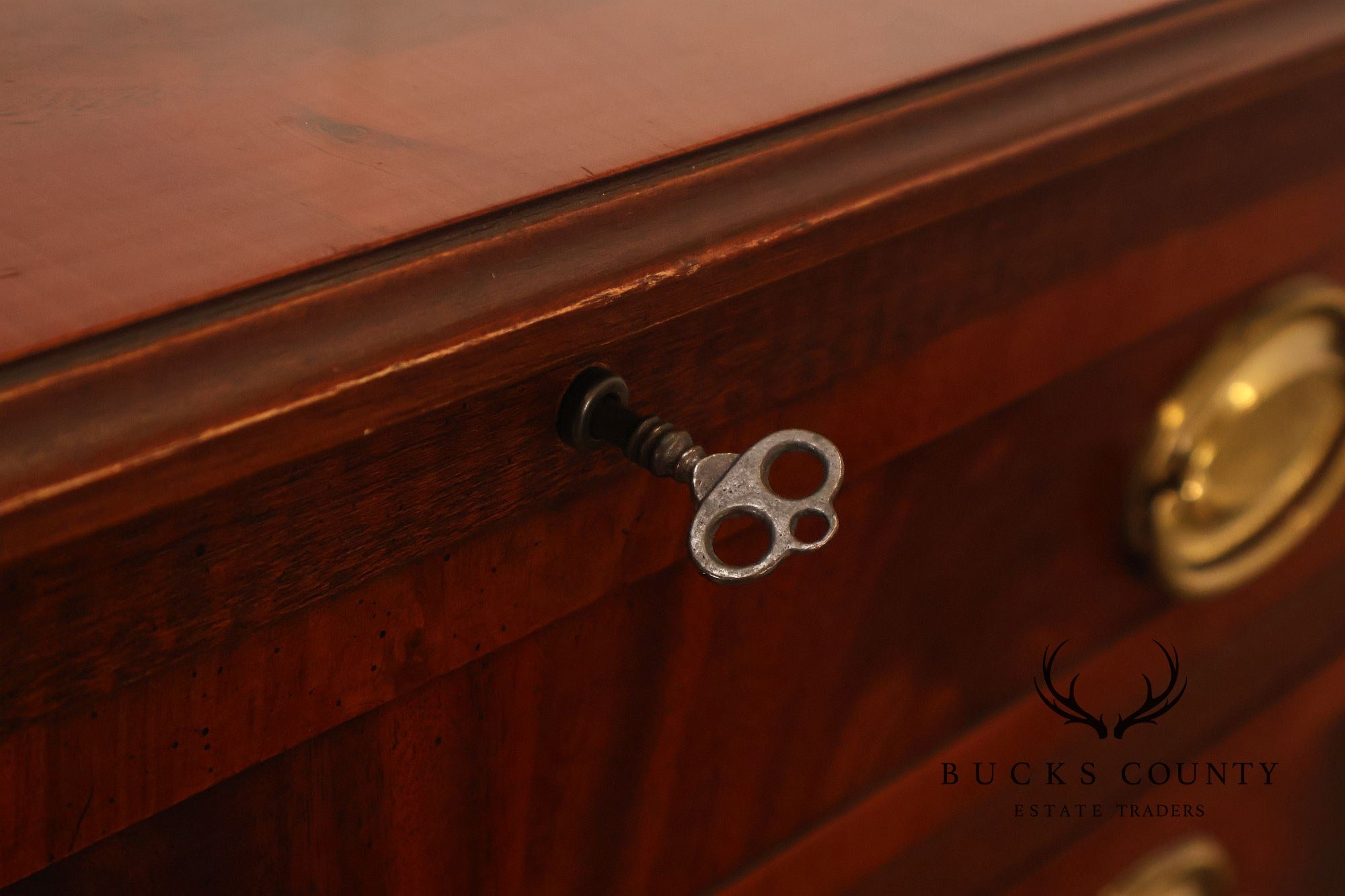 Hekman Federal Style Mahogany Inlaid Silver Chest