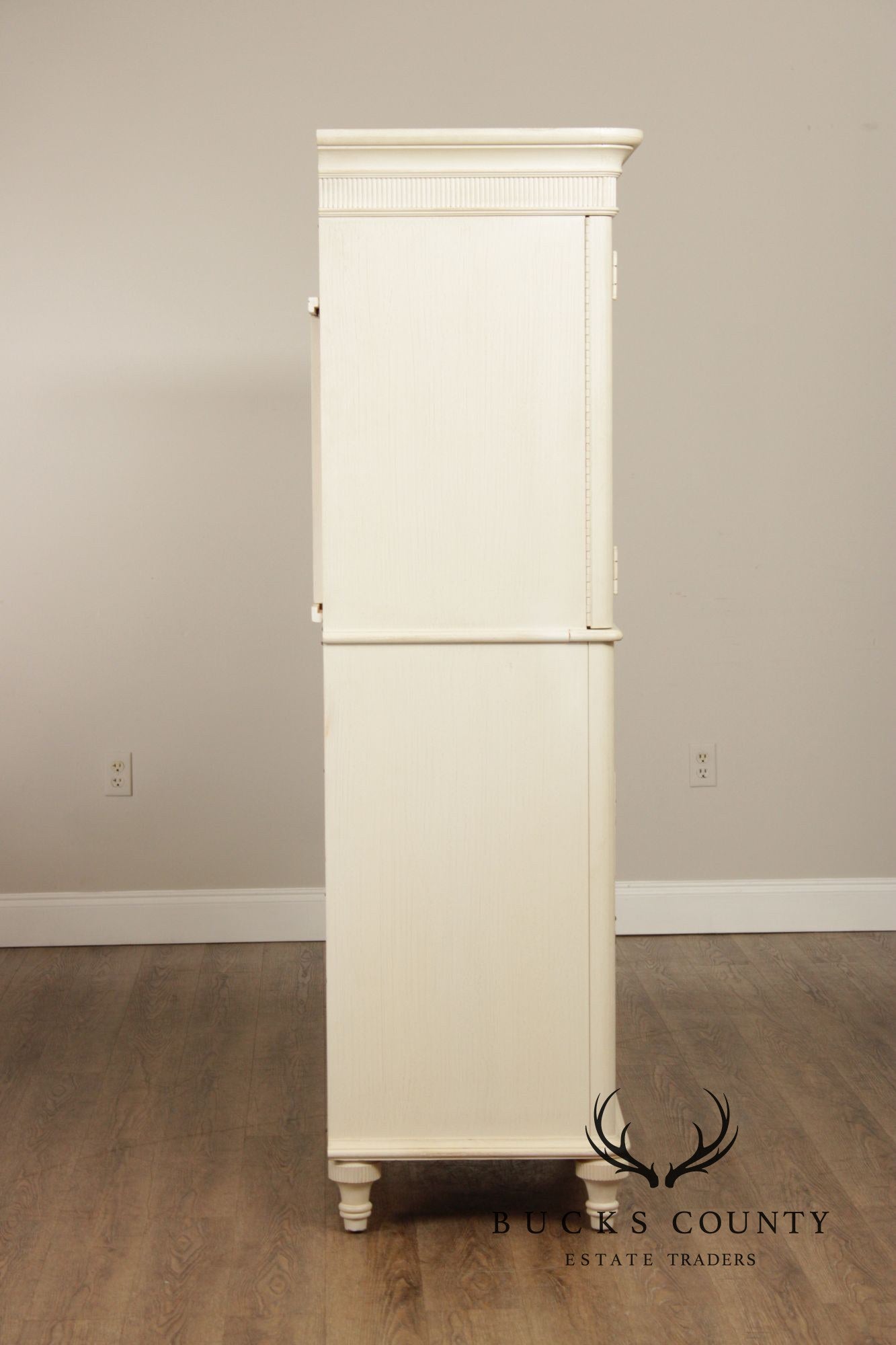 Drexel Heritage 'Chelsea Cottage' Armoire