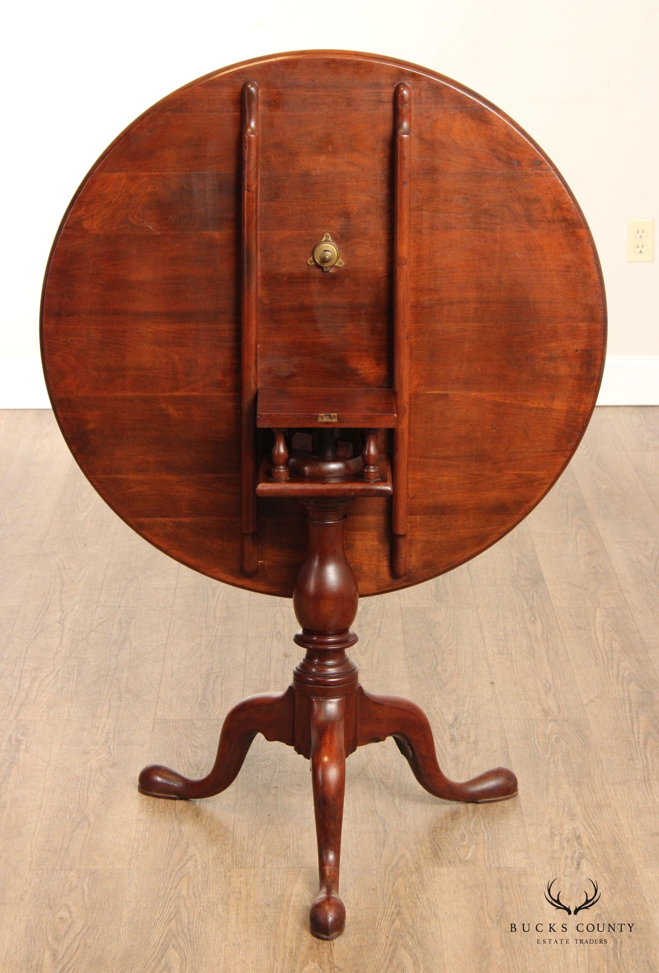 Antique Queen Anne Style Solid Mahogany Round Tilt-Top Table