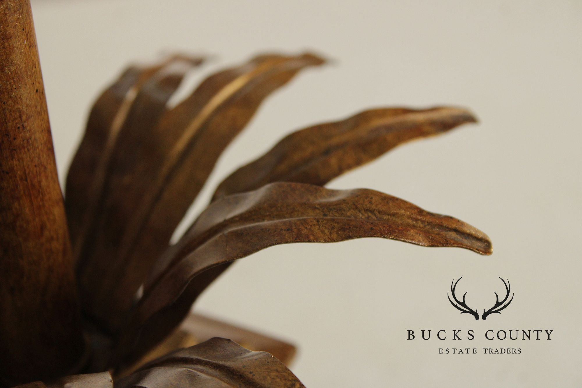 Contemporary Pineapple Table Lamp