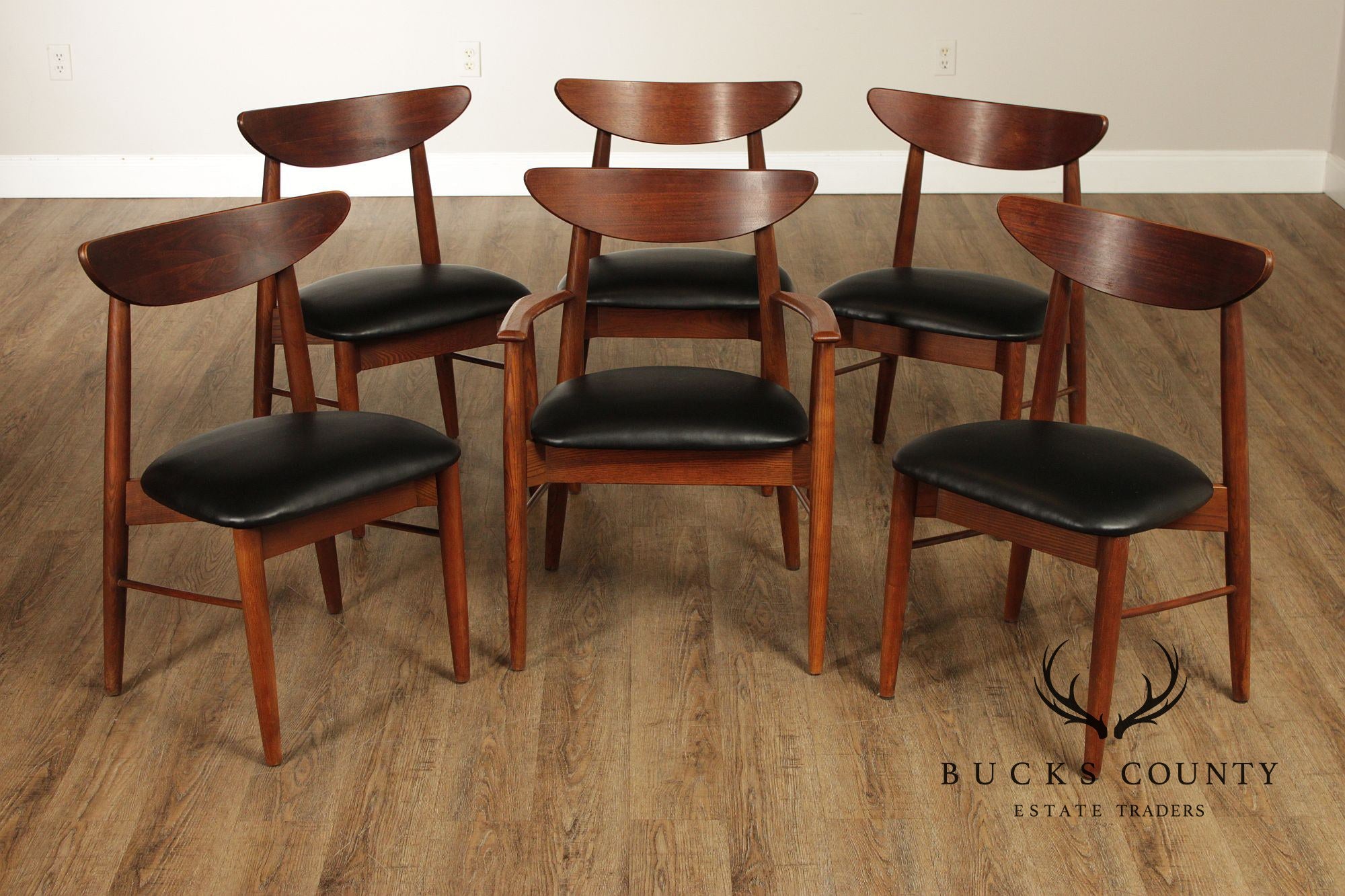Stanley Furniture Mid Century Modern Walnut Set Of Six Dining Chairs