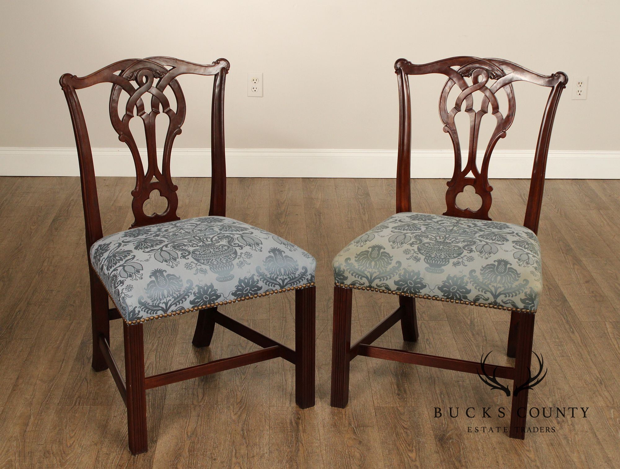 Stickley Colonial Williamsburg Pair of Mahogany Side Chairs