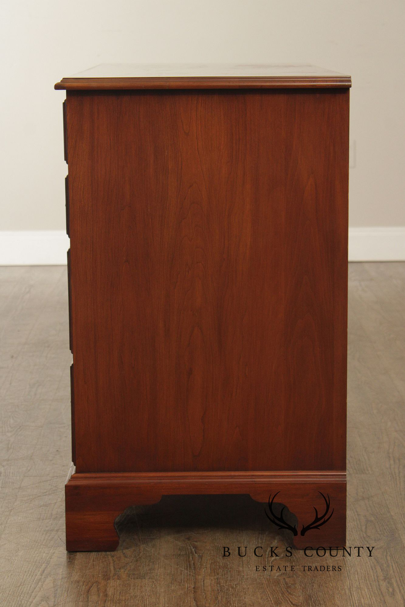 Henkel Harris Chippendale Style Cherry Chest Of Drawers Single dresser