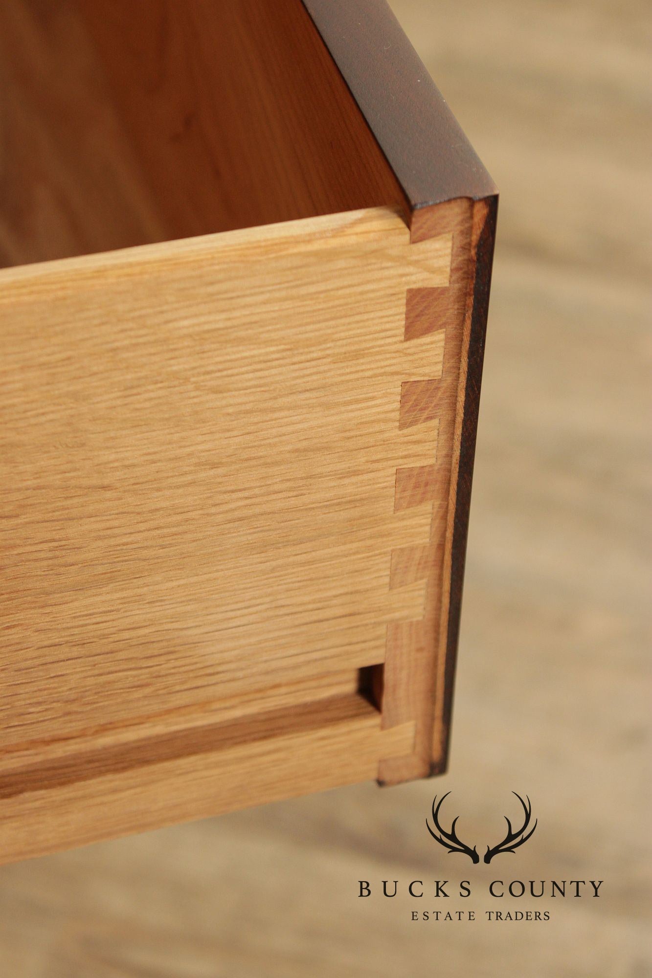 Stickley Marseilles Louis Philippe Cherry 8-Drawer Dresser