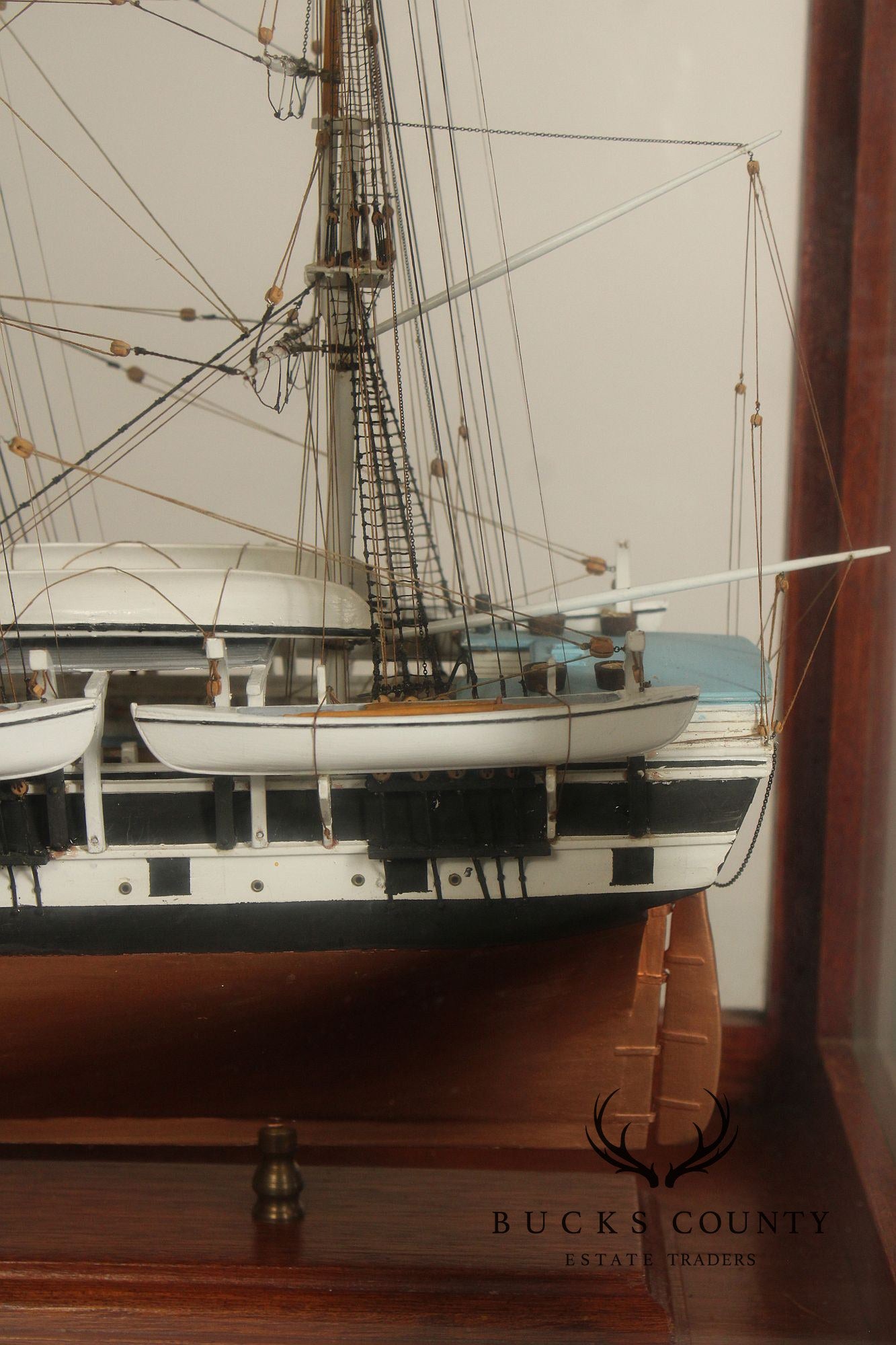 Charles W. Morgan 1841 Whaling Ship Wooden Model In Glass Display Case
