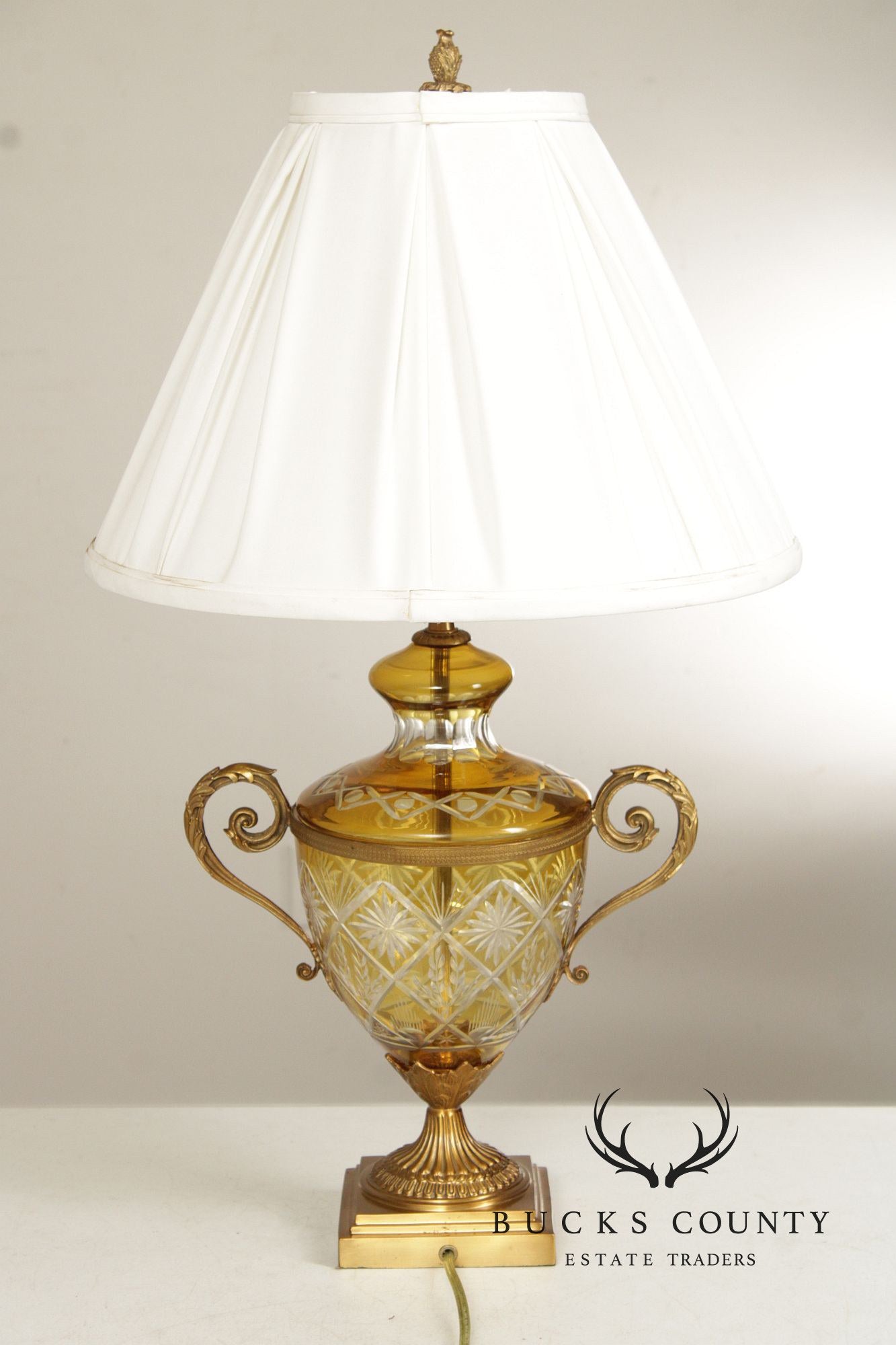 Ethan Allen Amber Glass Urn Table Lamp