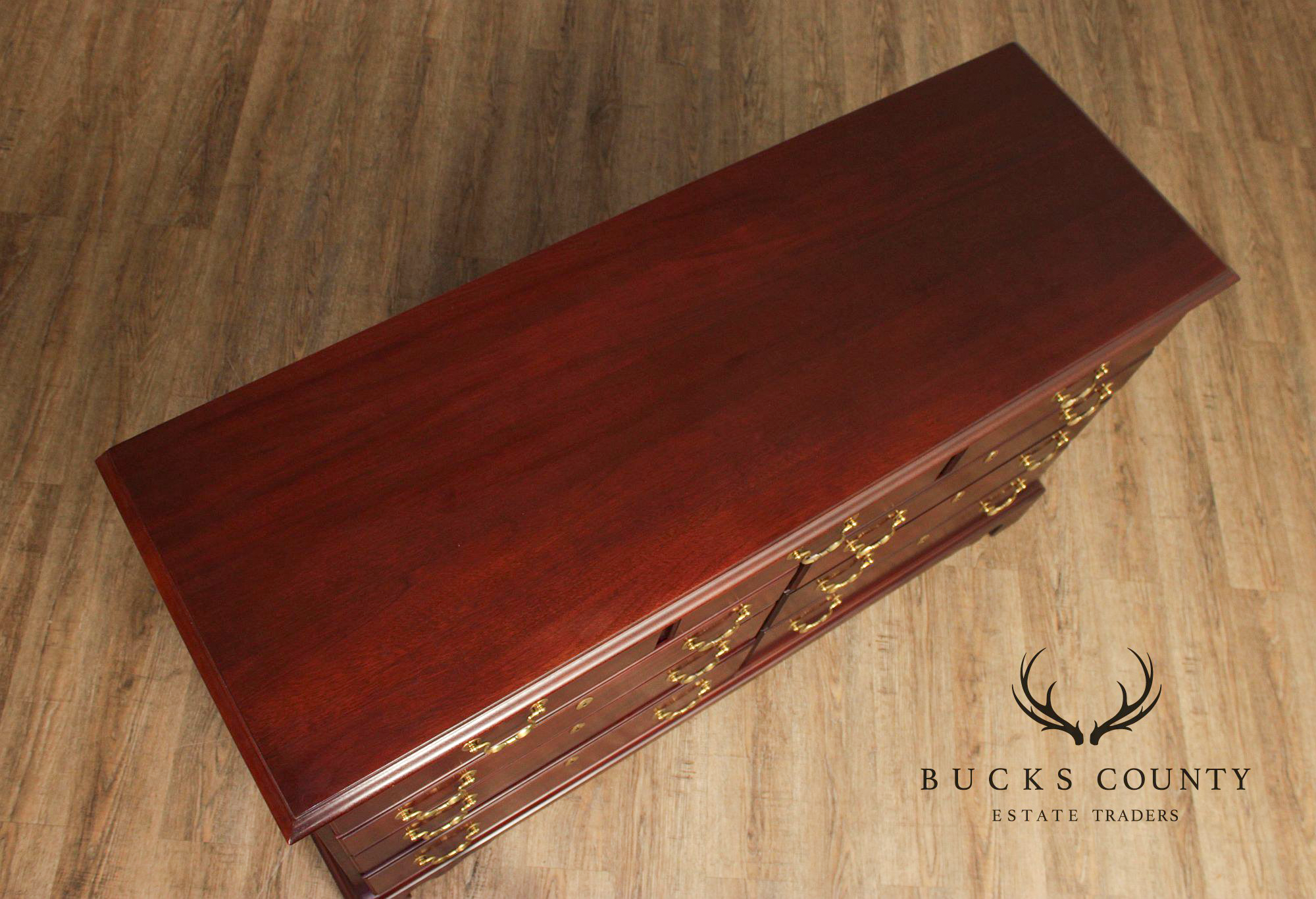 Link Taylor Heirloom Solid Mahogany Nine Drawer Dresser