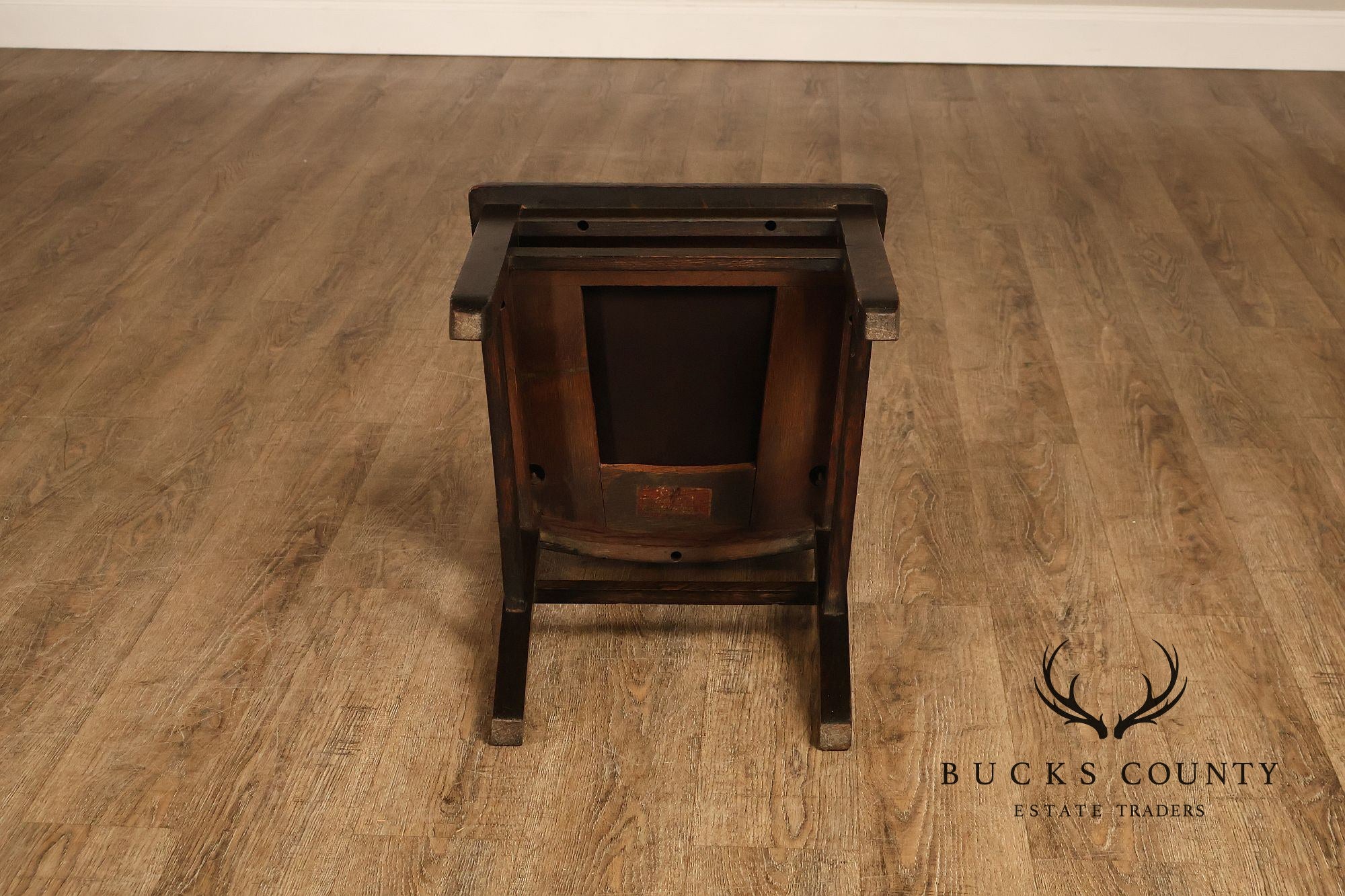 Mission Style Antique Oak Rabbit Ear Side Chair With Leather Seat