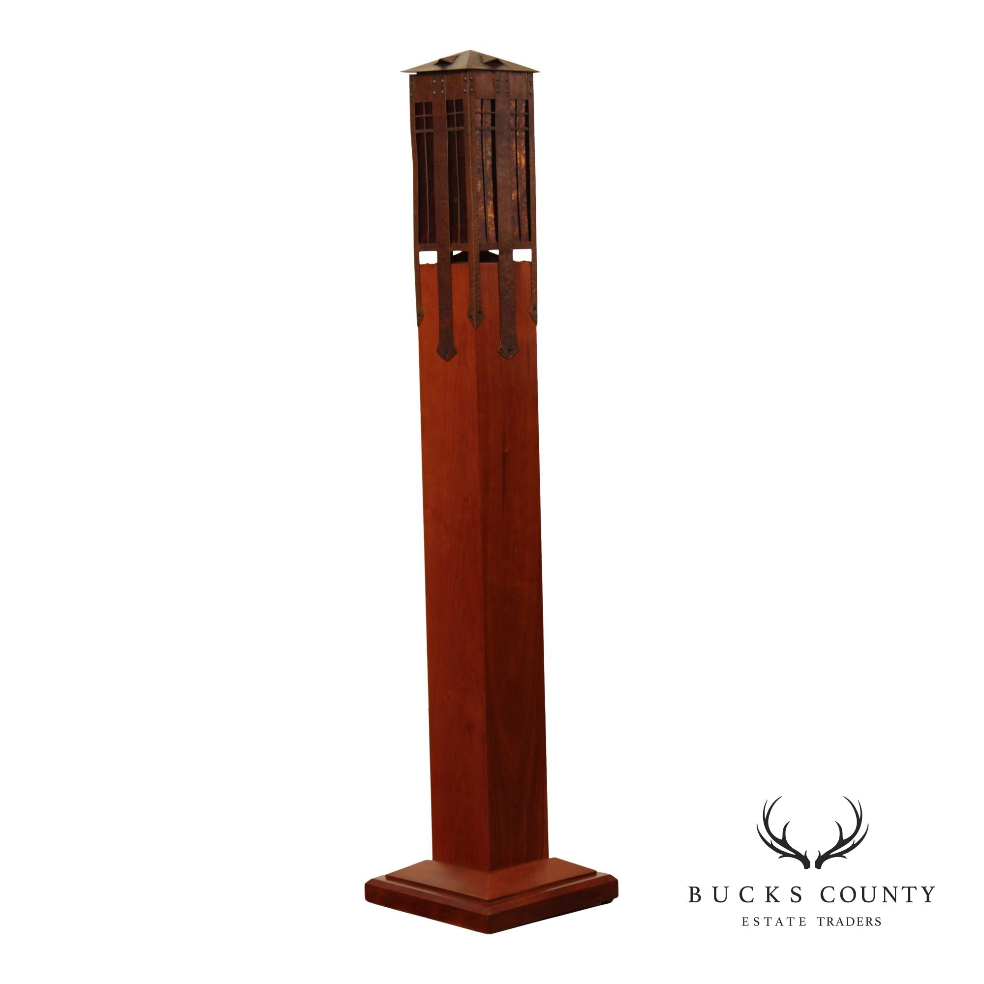 Stickley Mission Collection Cherry Gus Newel Post Lamp