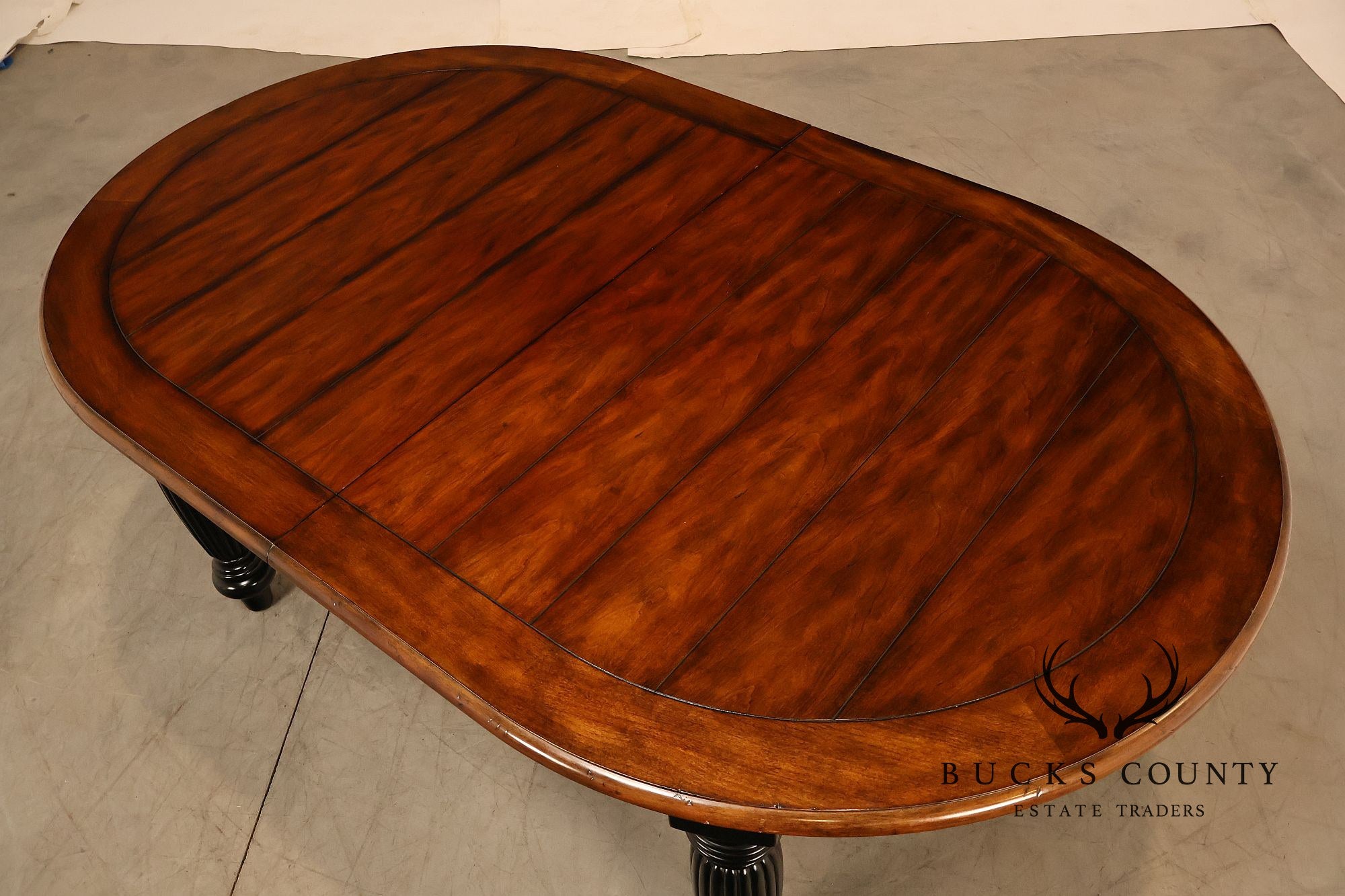 Oskar Huber Farmhouse Style Oval Extension Dining Table With 2 Leaves