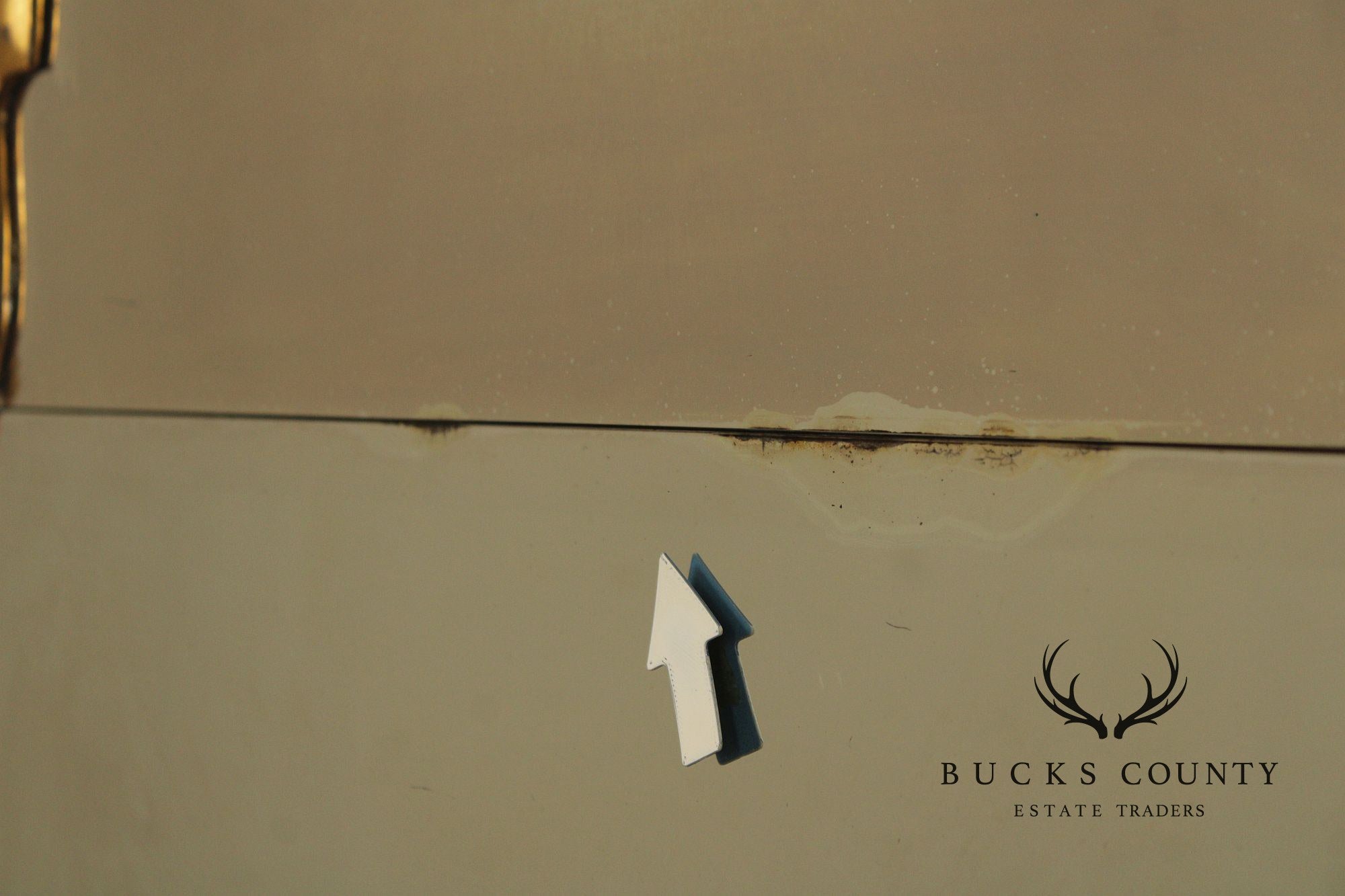 Queen Anne Style Gilt Frame Looking Glass Wall Mirror