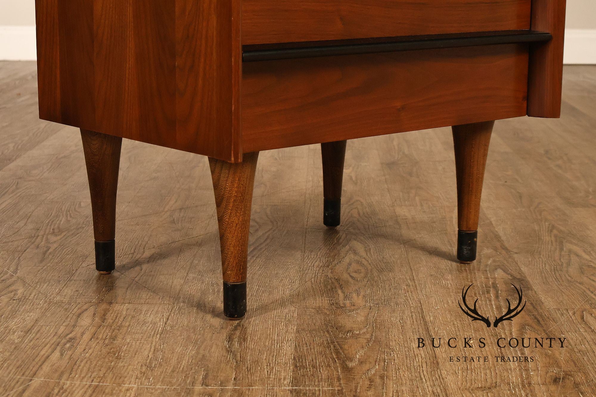 American of Martinsville Mid Century Modern Pair of Nightstands
