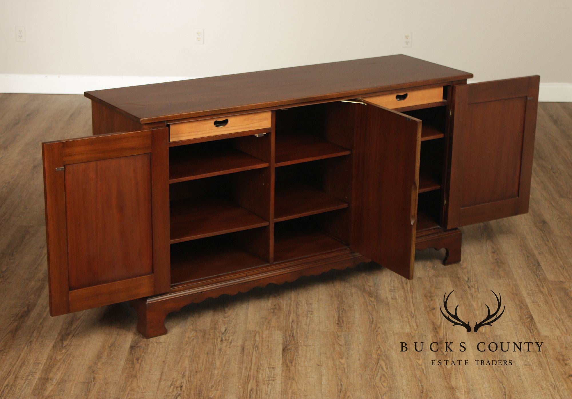 Kittinger Williamsburg Adaptation Mahogany Buffet Cabinet