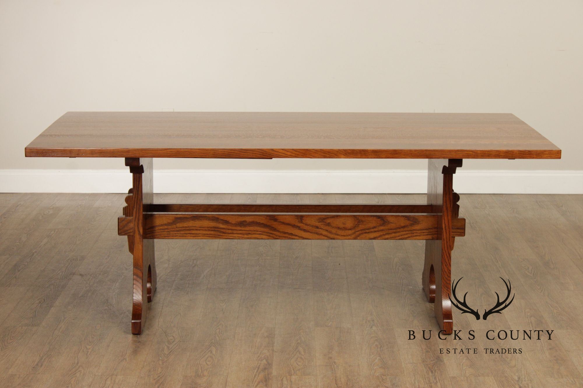 Stickley Mission Collection Expandable Oak Keyhole Dining Table