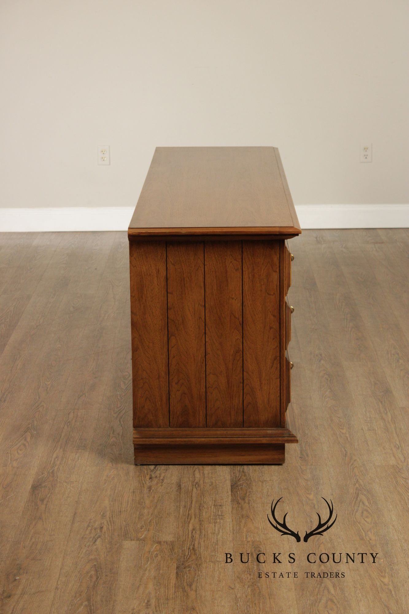 Thomasville Vintage Mediterranean Style Long Dresser