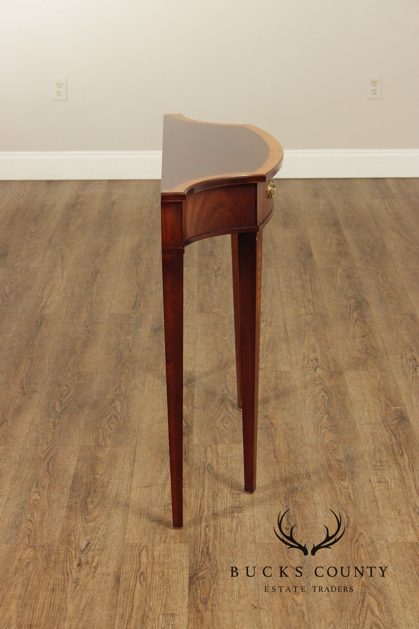 Thomasville The Mahogany Collection Hepplewhite Style Inlaid Console Table