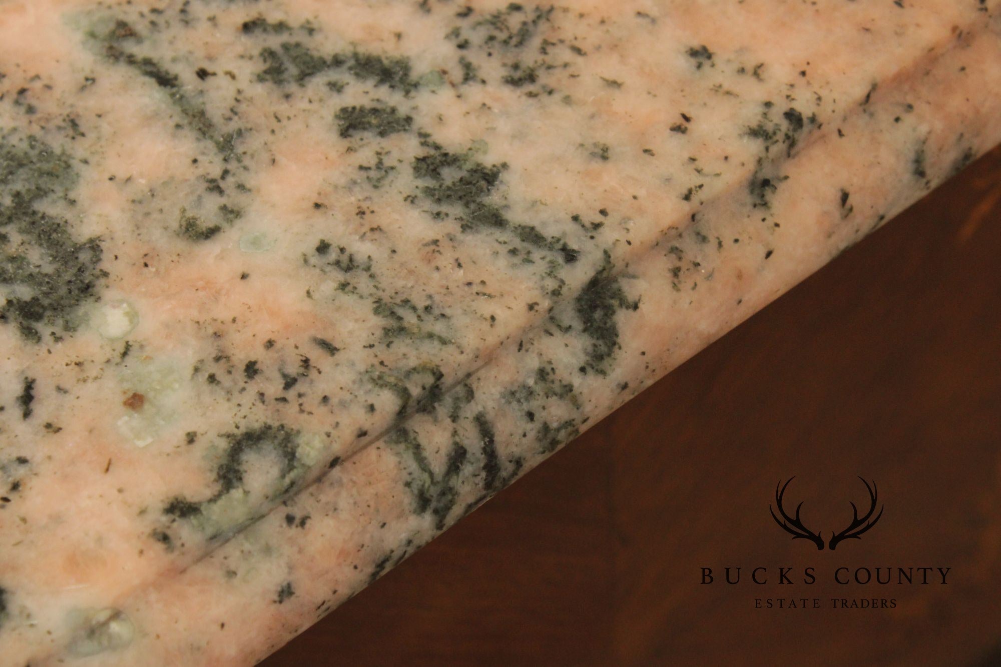 Italian Rococo Style Pair of Marble Top Nightstands