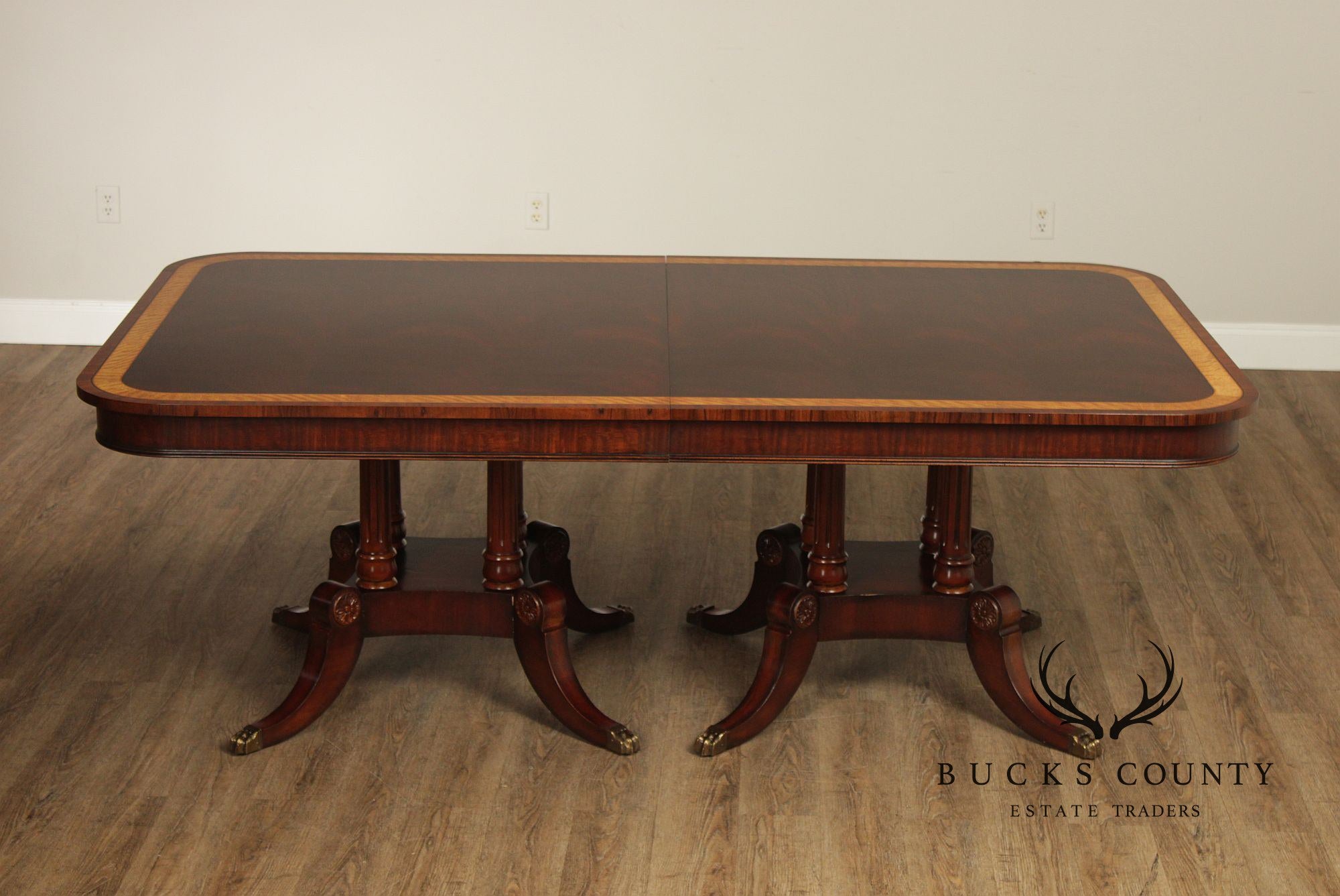 Henredon Natchez Mahogany Double Pedestal Dining Table With Three Leaves