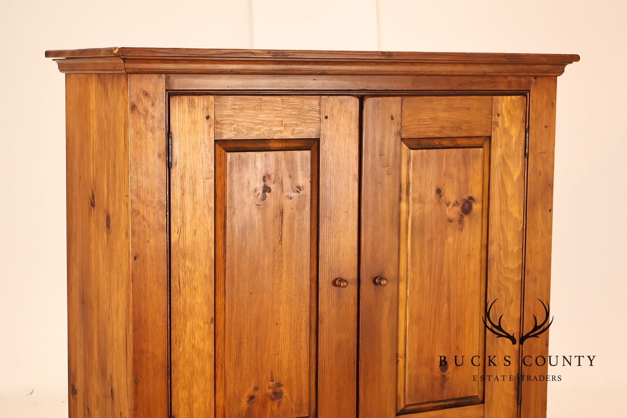 William Draper Cabinetmaker Rustic Country Pine Four Door Cupboard