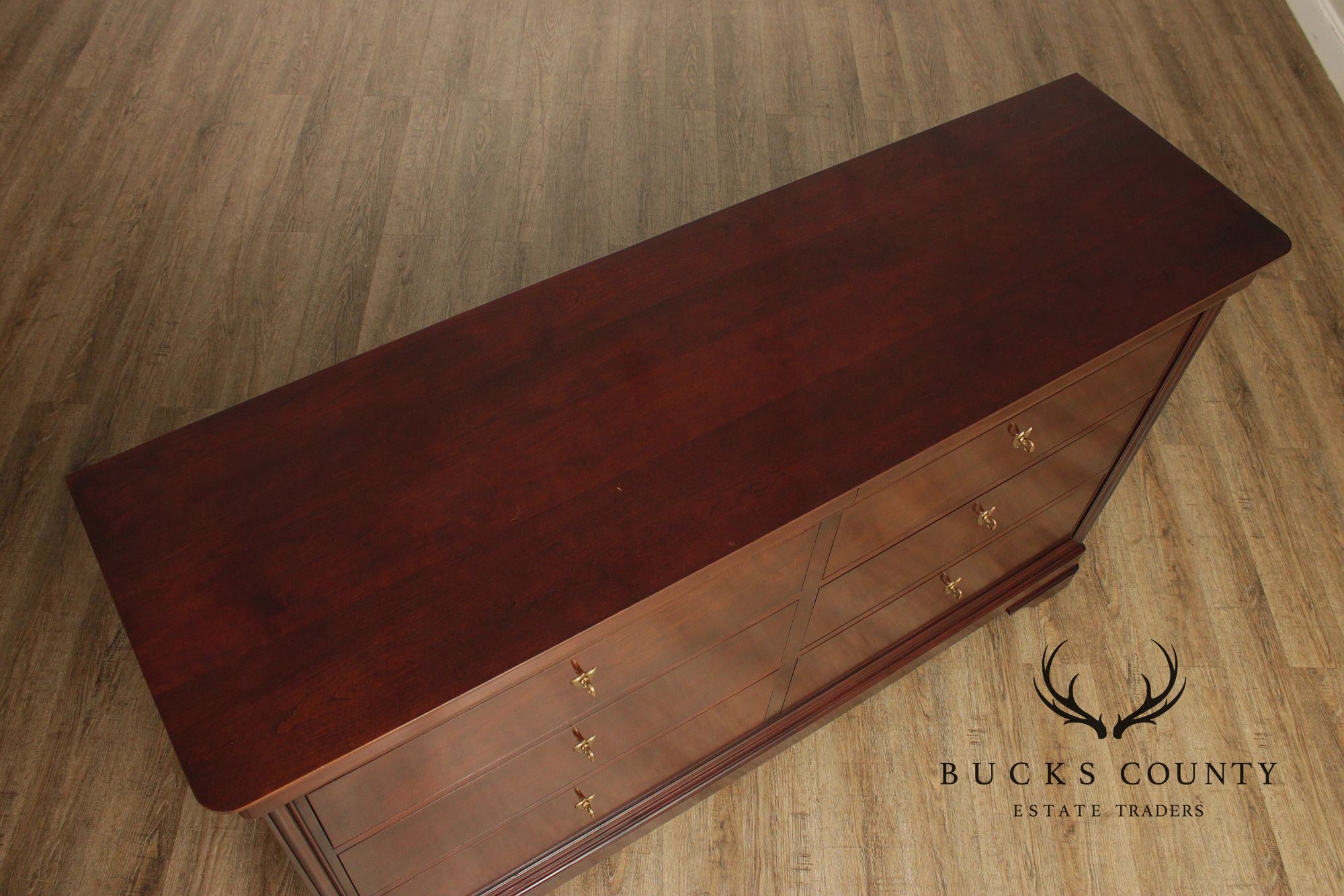 Stickley Marseilles Louis Philippe Cherry 8-Drawer Dresser