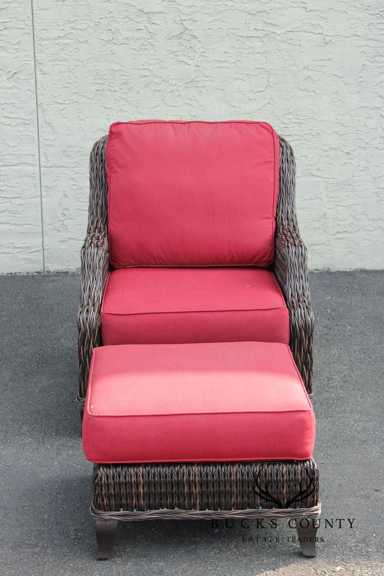 Patio Renaissance Pair of 'Monticello' Lounge Chairs and Ottomans