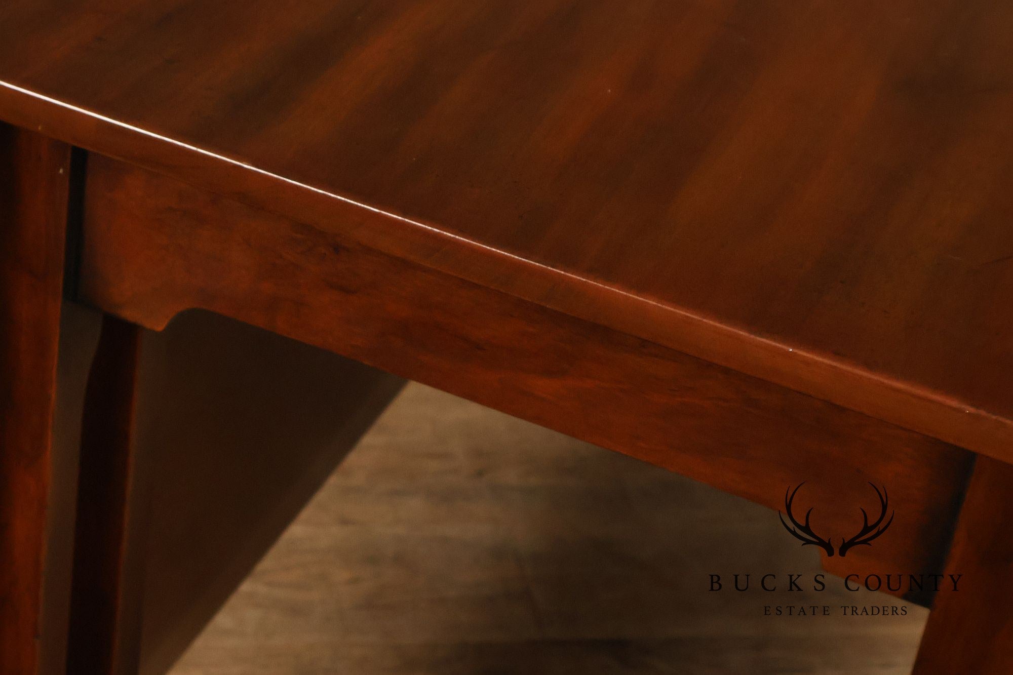 Kittinger Colonial Williamsburg Mahogany Drop Leaf Dining Table
