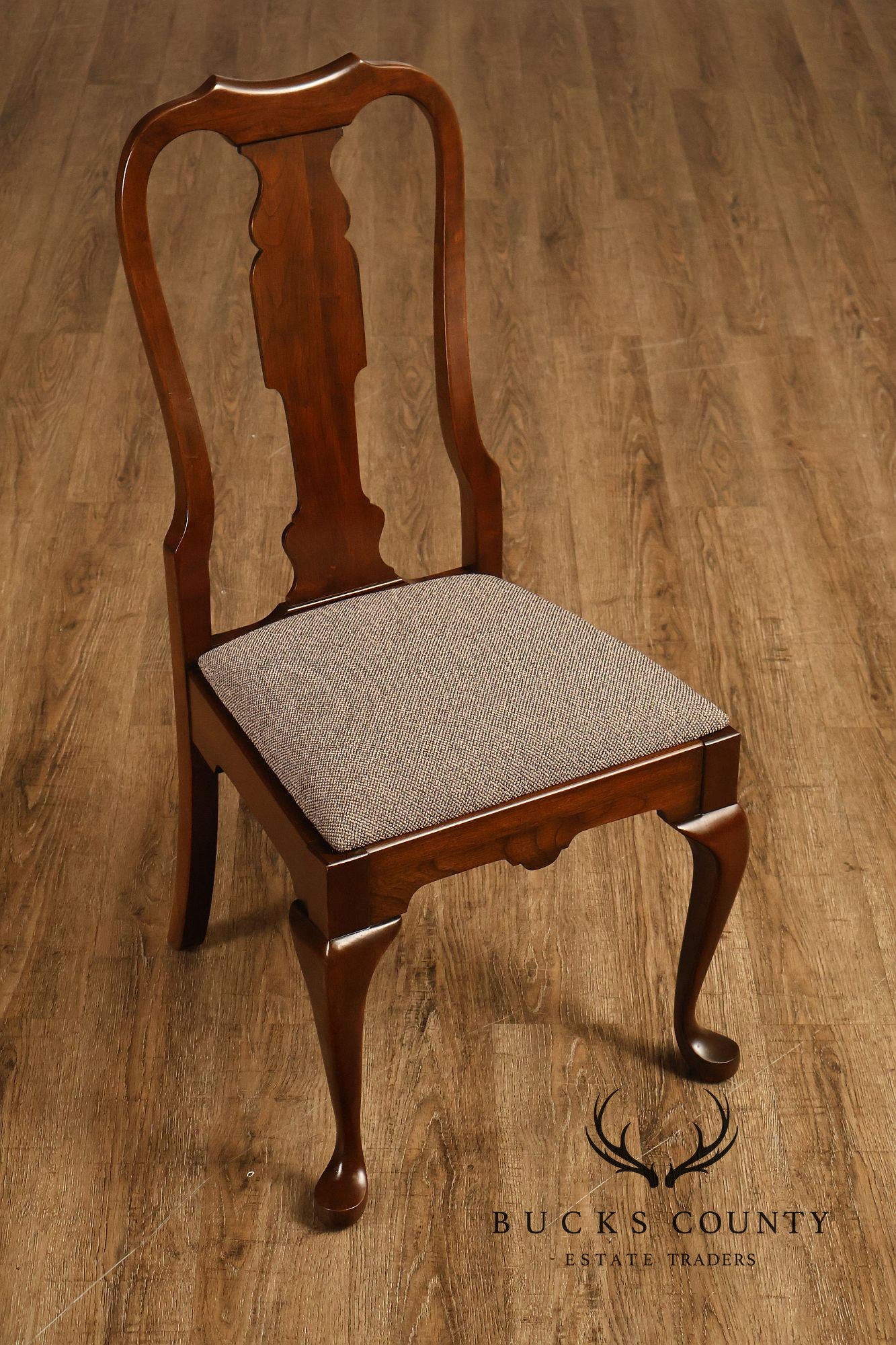 Pennsylvania House Queen Anne Style Set of Eight Dining Chairs