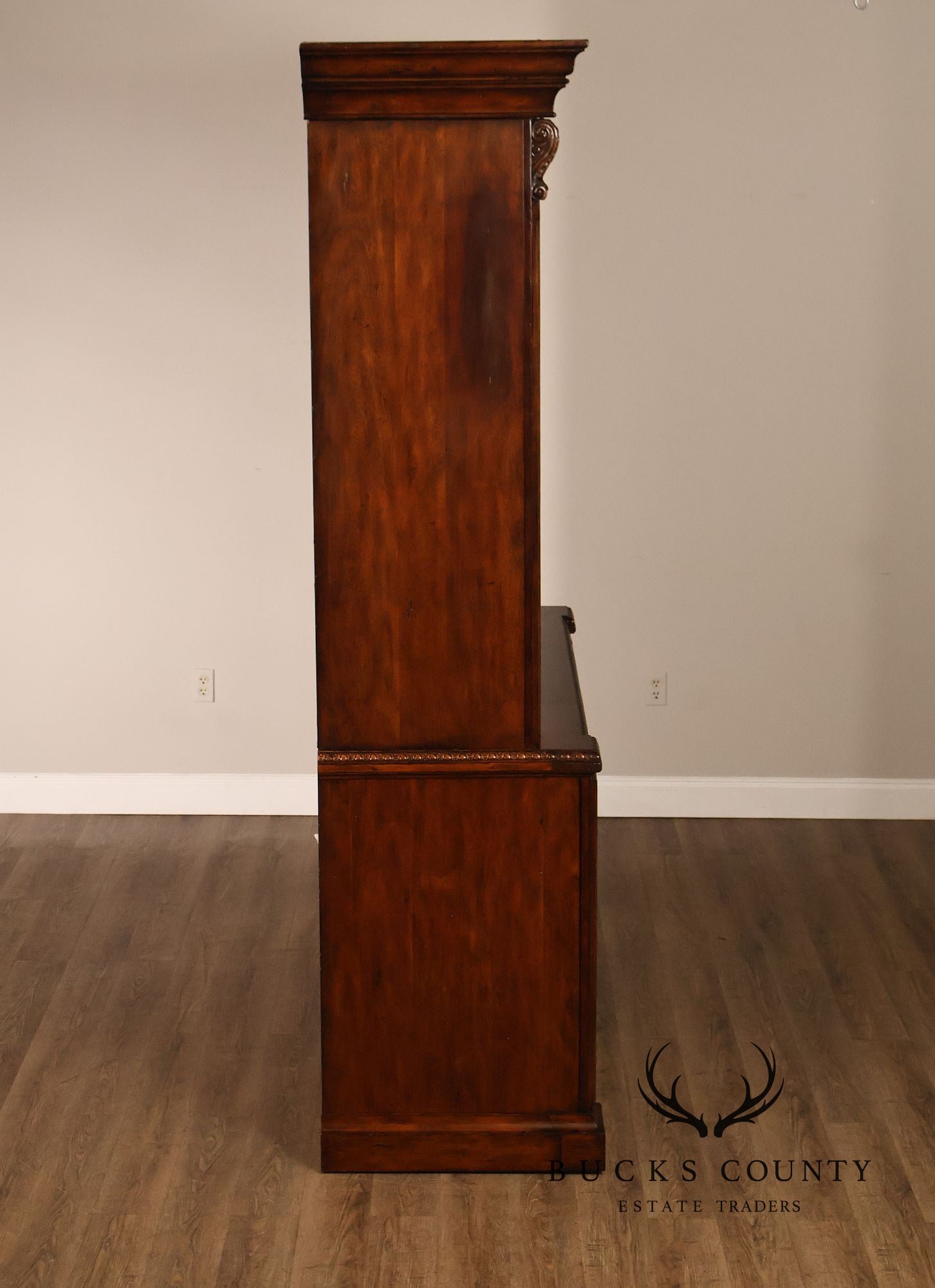 Sligh Large Traditional Lighted Bookcase Cabinet