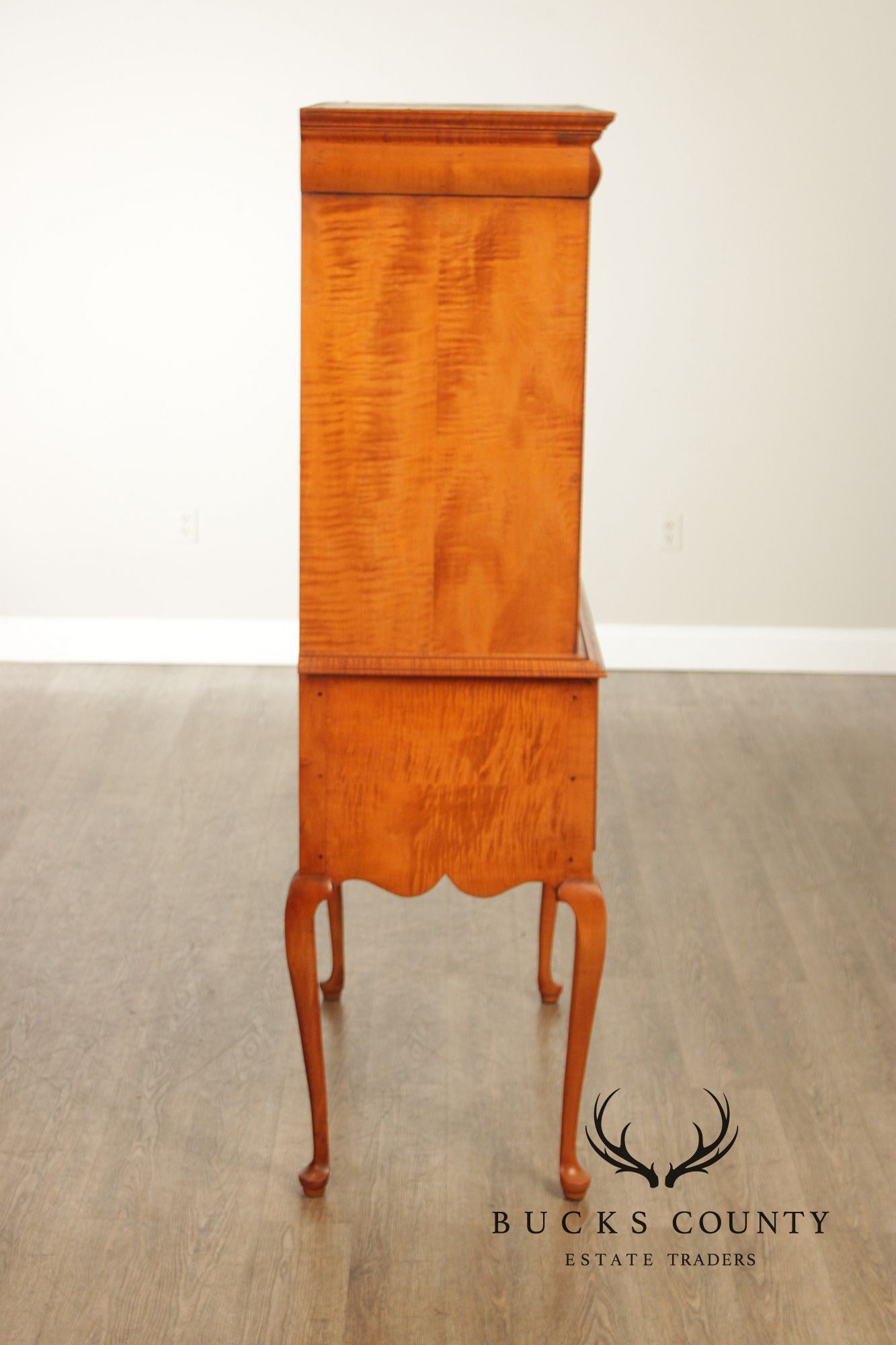 Simms & Thayer Queen Anne Style Tiger Maple Highboy