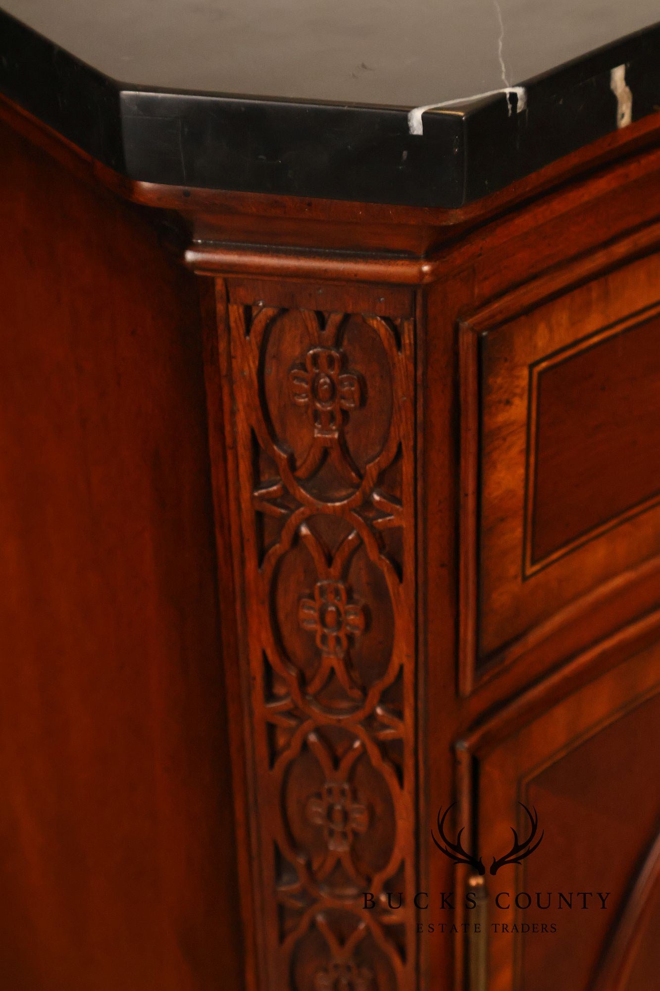 Universal Furniture Georgian S995tyle Marble Top Buffet Sideboard