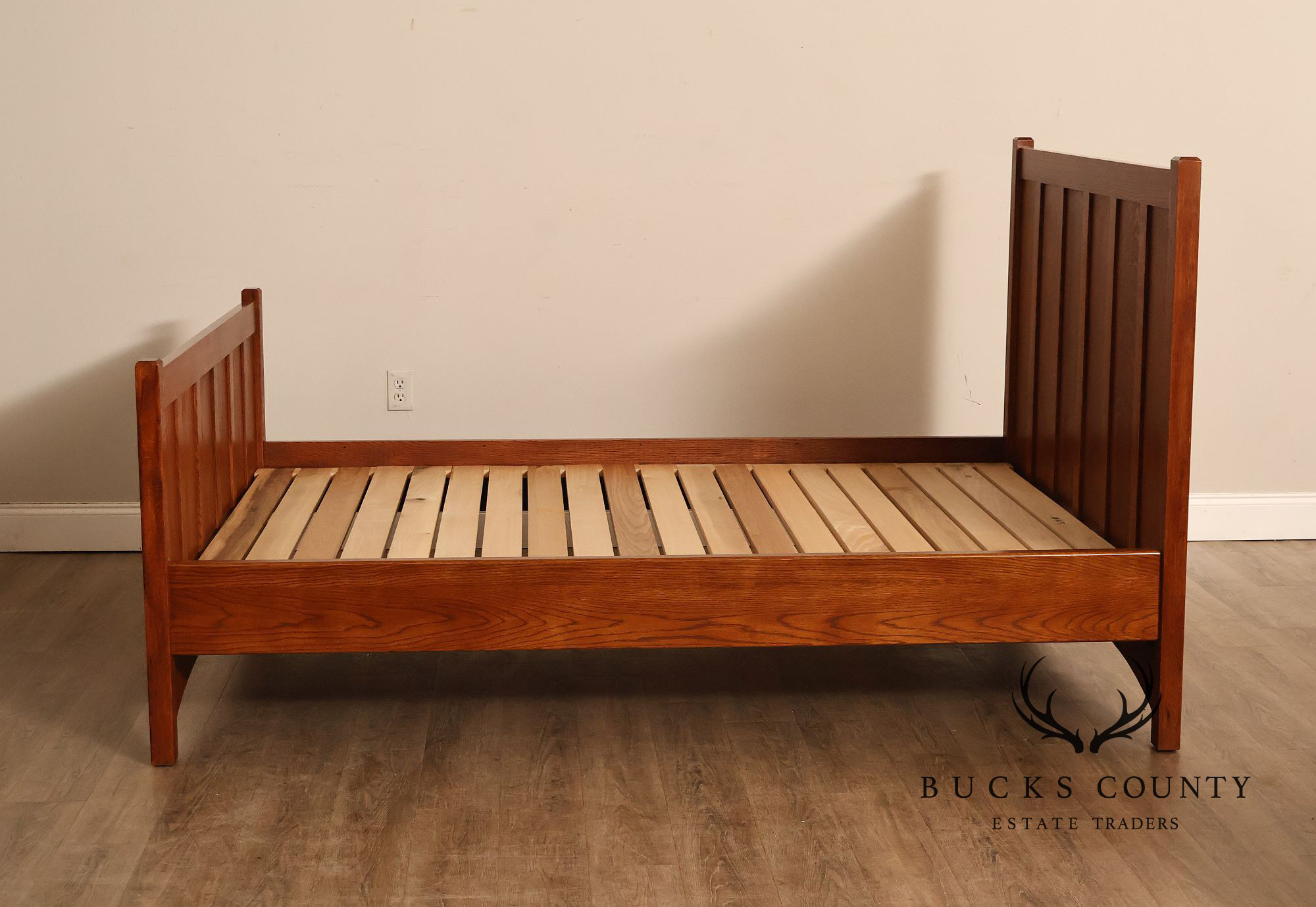 Custom Quality Mission Style Full-Size Oak Bed