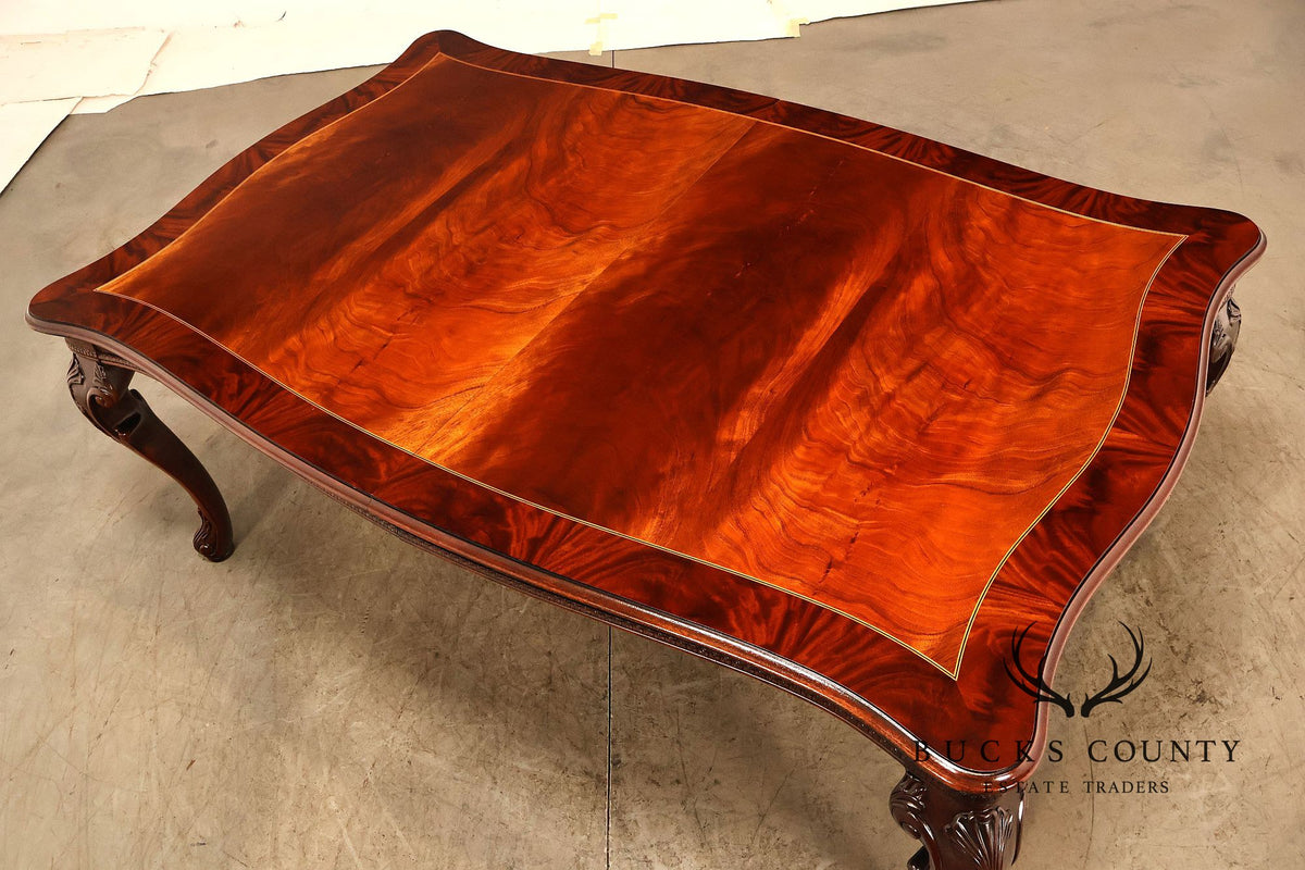 Henredon Georgian Style Banded Mahogany Expandable Dining Table