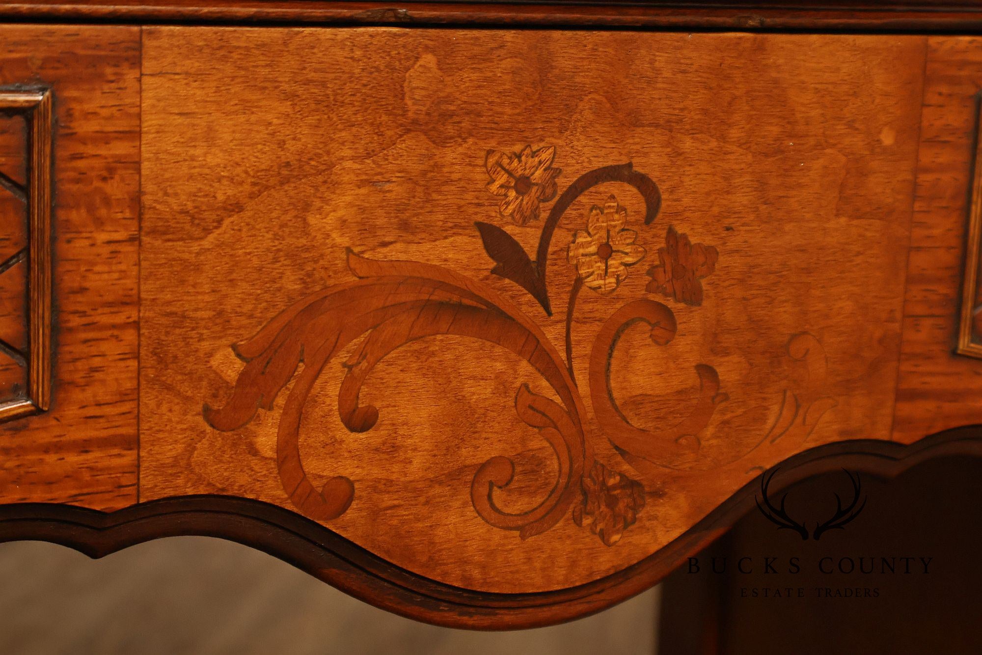 1930's French Louis XV Style SatinwoodInlaid Writing Desk Vanity