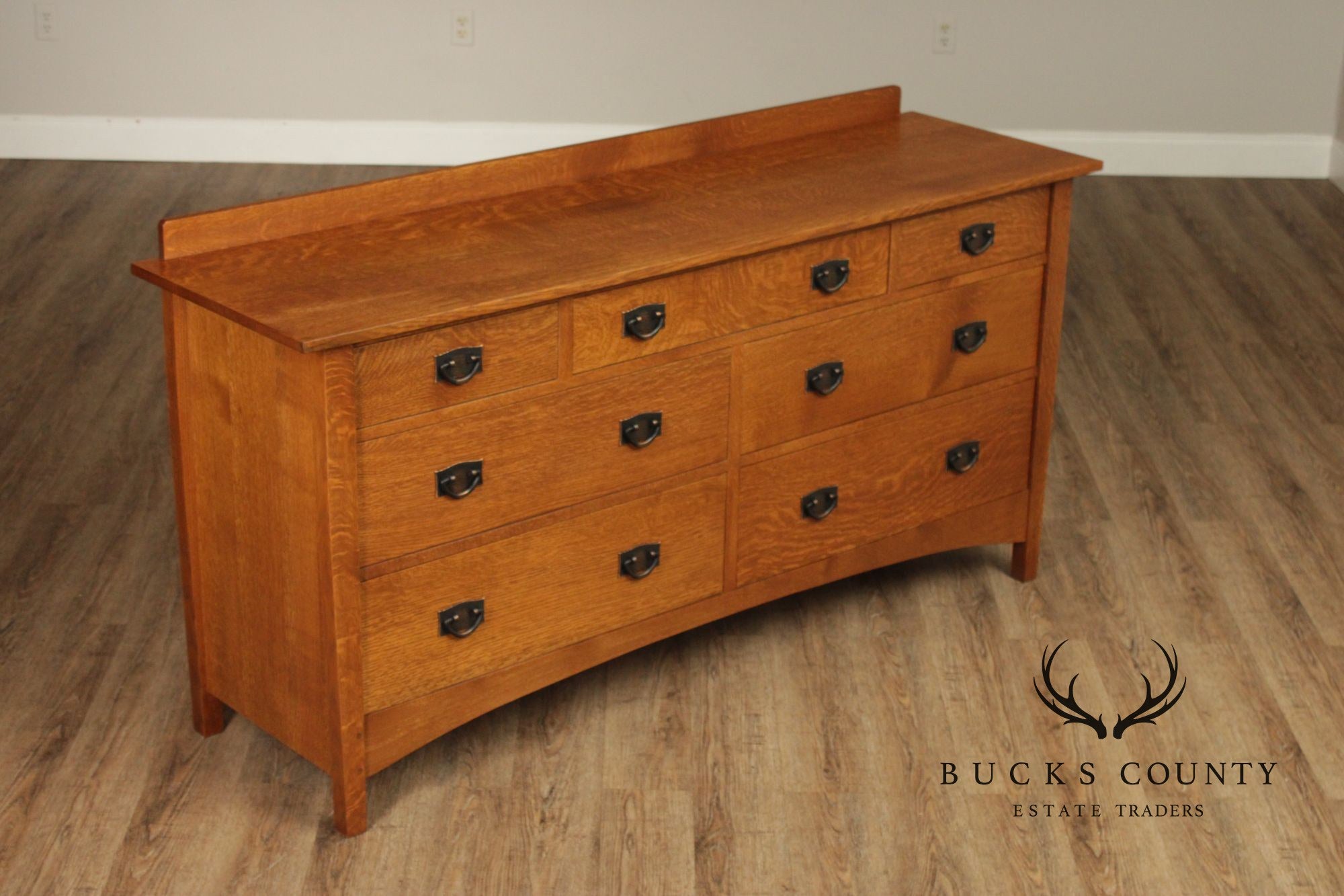 Stickley Mission Collection Harvey Ellis Oak Seven Drawer Dresser